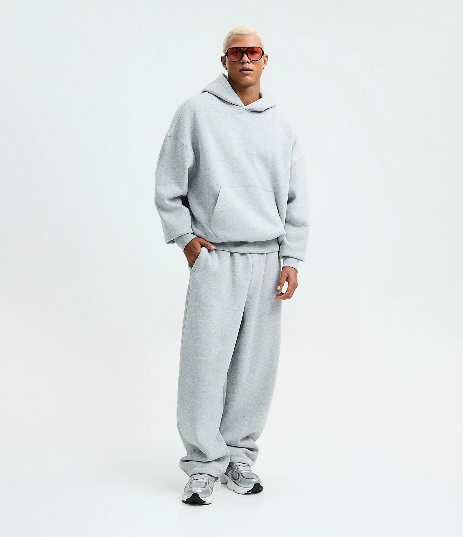 Calça Baggy em Moletom com Felpa com Barra Regulável Cinza Claro 1
