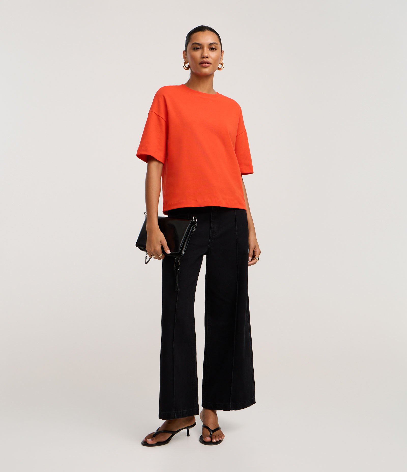 Blusa Oversized Básica em Malhão com Manga Curta Laranja 2