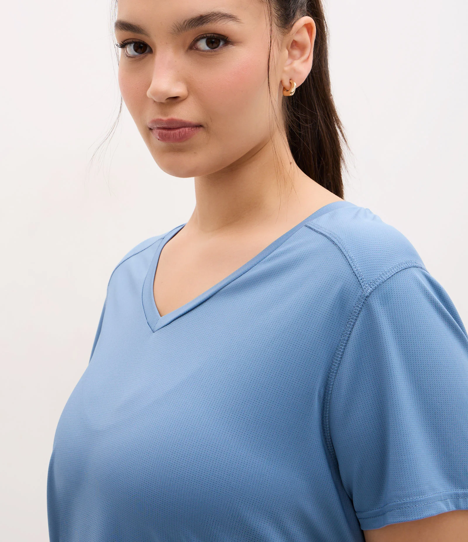 Camiseta Esportiva em Microfibra Furadinha com Barra Mullet Azul 2