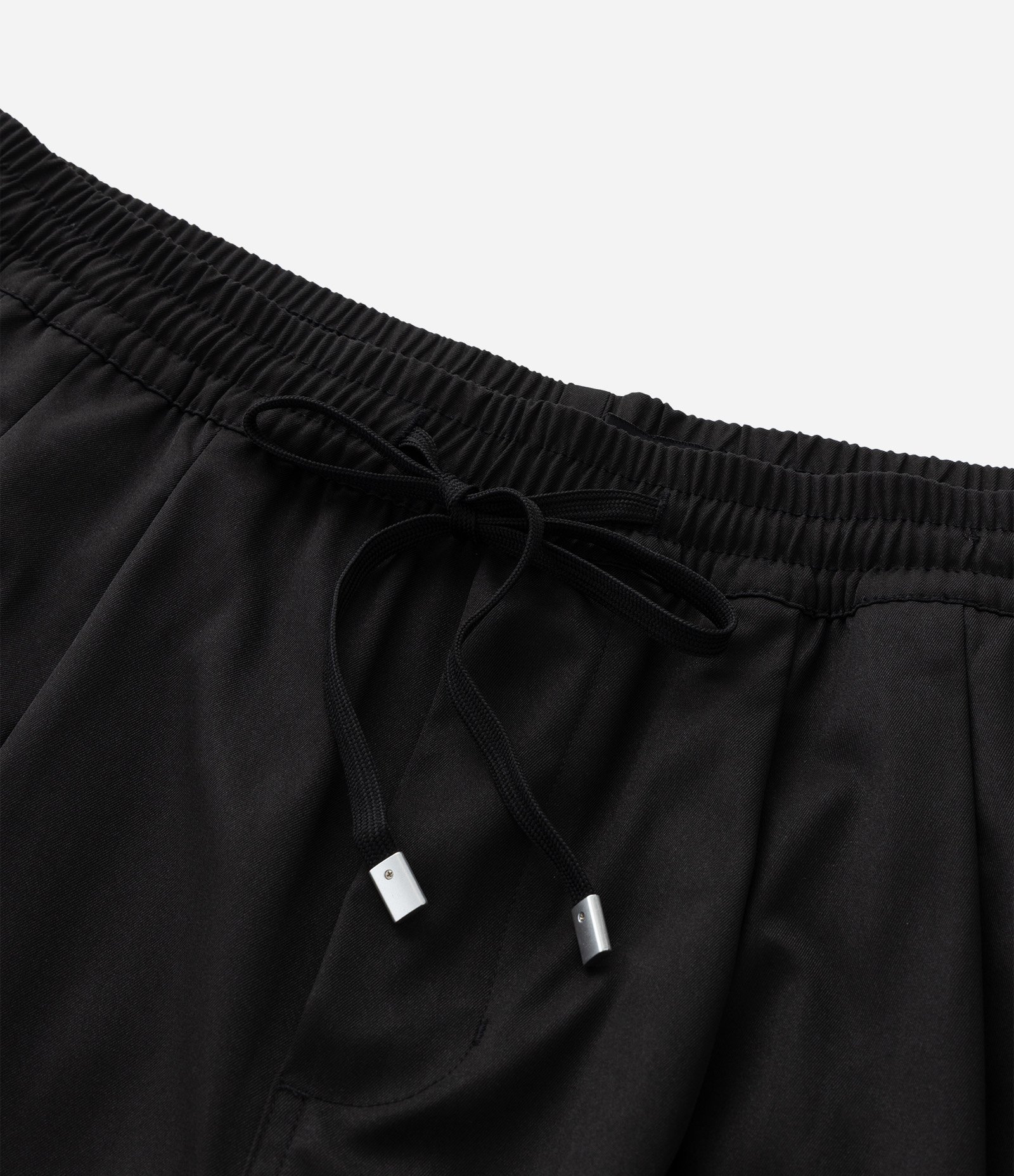 Bermuda Microfibra com Bolsos Frontais Preto 10