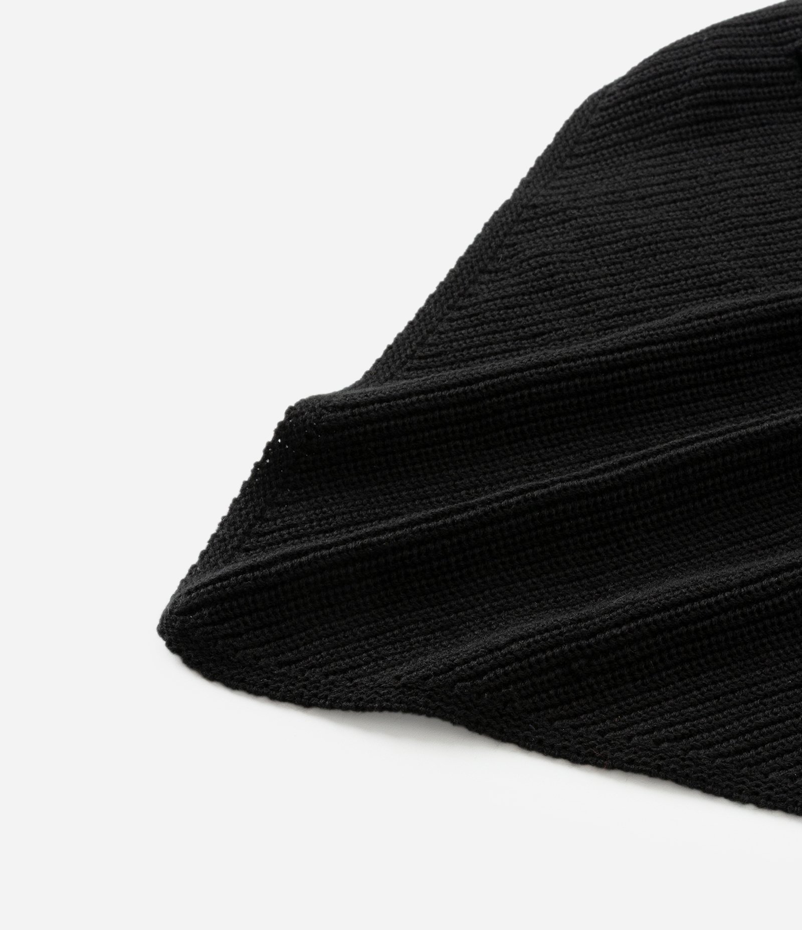 Lenço em Tricô com Formato Triangular Preto 2