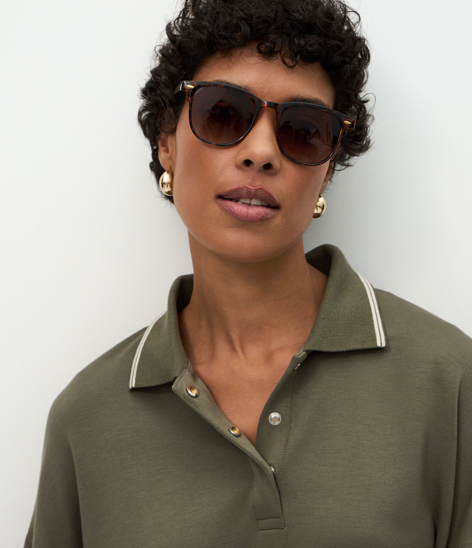 Casaco Fechado em Moletom com Gola Polo e Detalhe Constrastante Verde 3