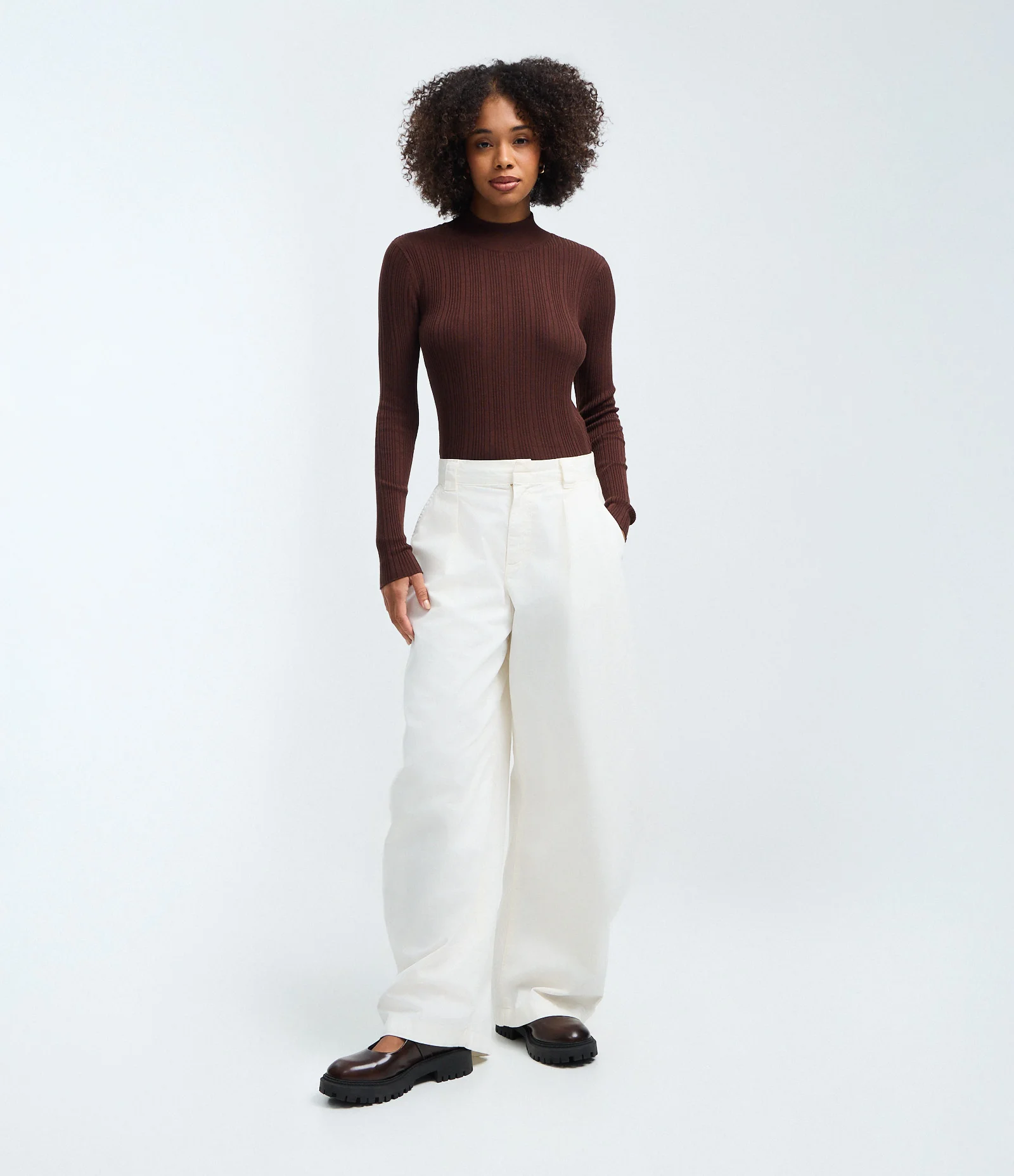 Blusa Retilínea Tricô com Gola Alta Adulto Marrom 2