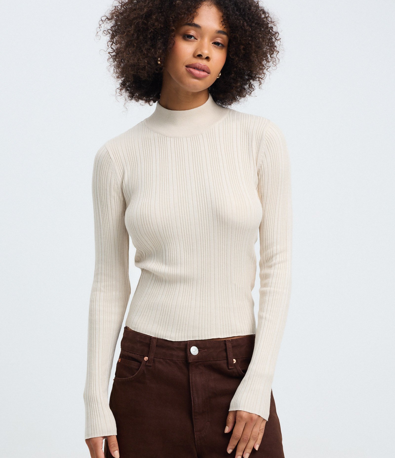 Blusa em Tricô com Gola Alta Off White 1