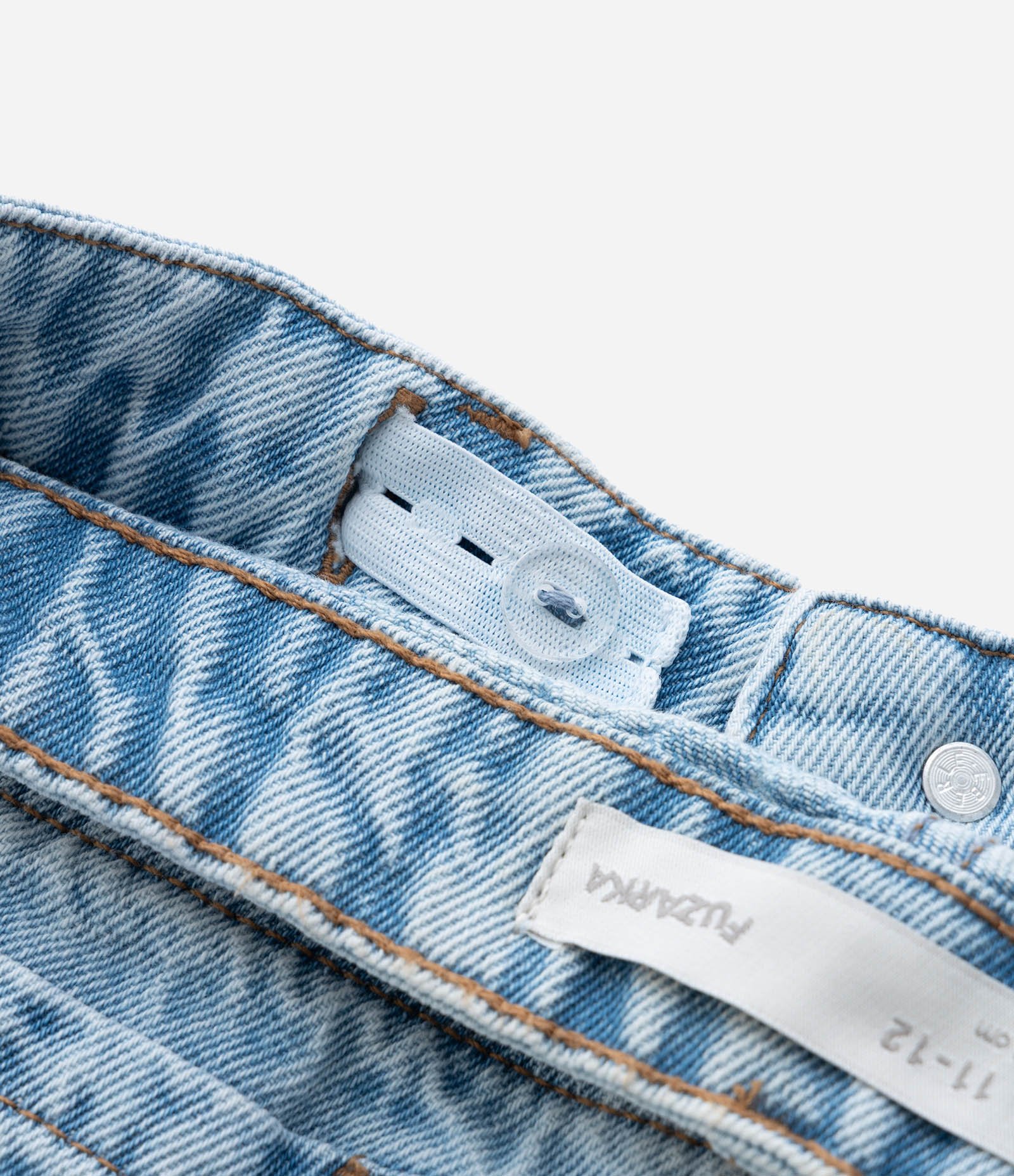 Short Infantil em Jeans Marmorizado com Brilhinhos - Tam 5 a 14 anos Azul 5