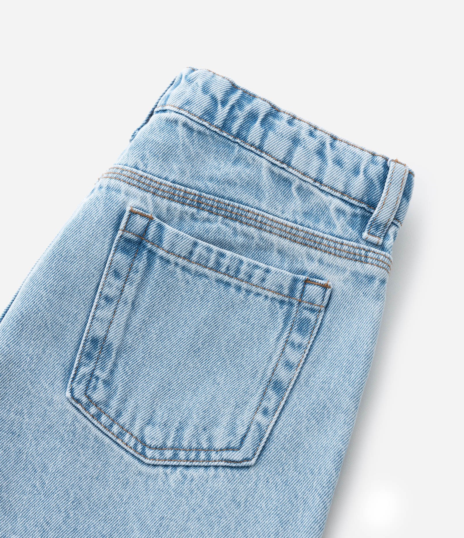 Short Infantil em Jeans Marmorizado com Brilhinhos - Tam 5 a 14 anos Azul 7