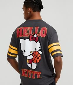 Camiseta Boxy em Algodão com Estampa Hello Kitty Basquete