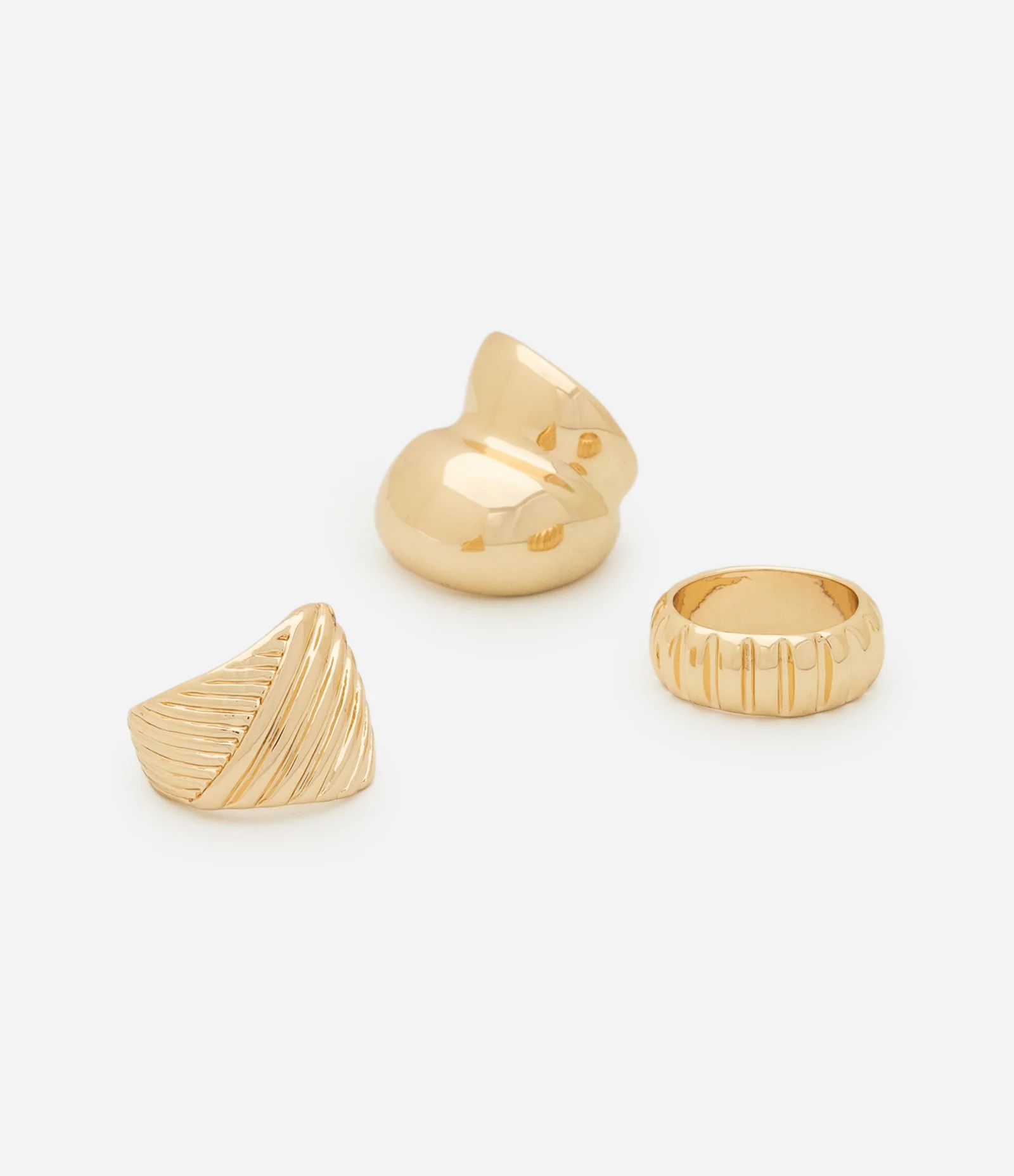 Kit 03 Anéis em Metal 2 Texturizados e 1 Liso Bold Duplo Dourado 2