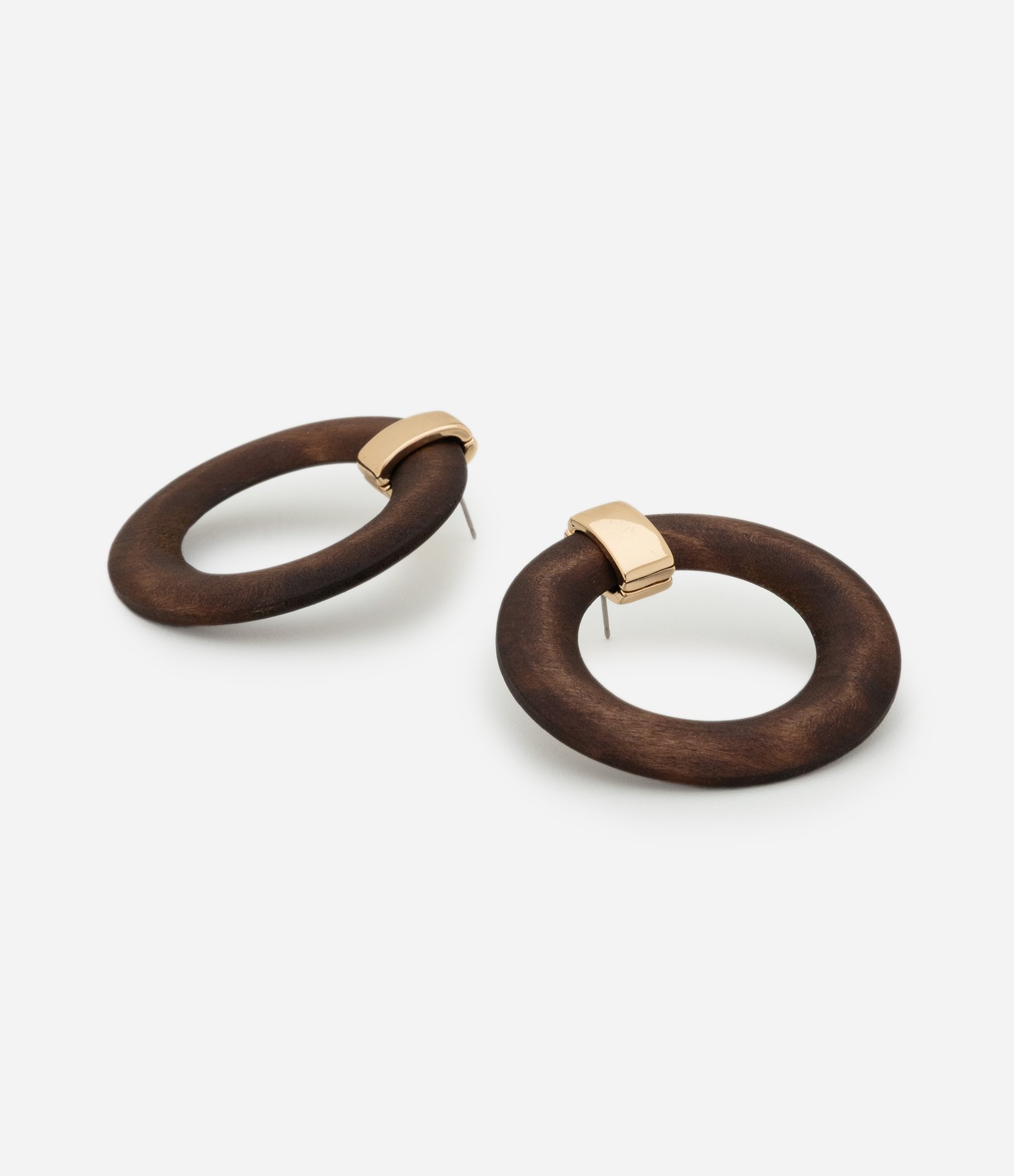 Brinco em Madeira com Centro Vazado e Detalhe de Metal Light Gold Marrom 2