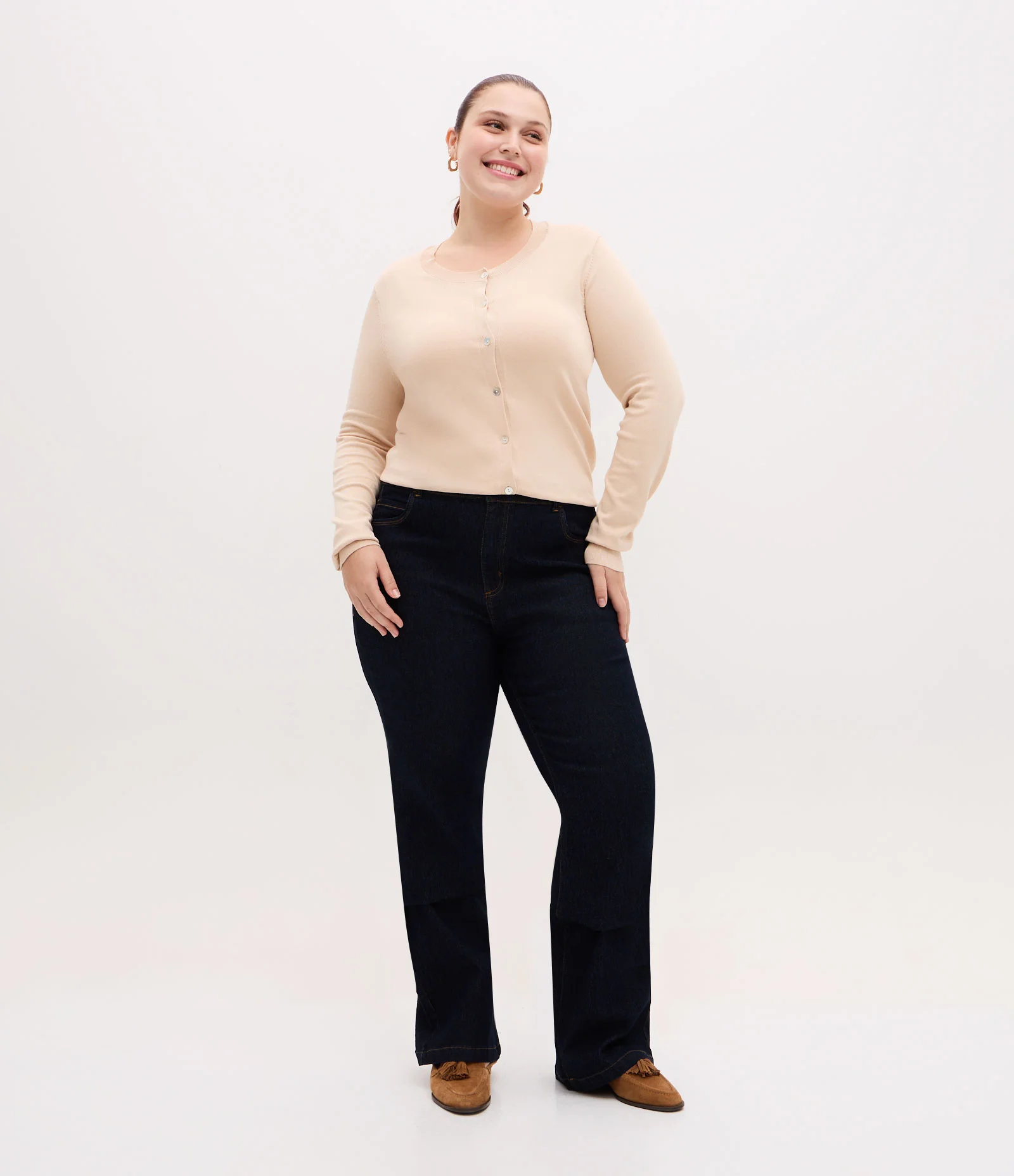 Cardigan Regular Básico em Tricô Curve & Plus Size Bege 2