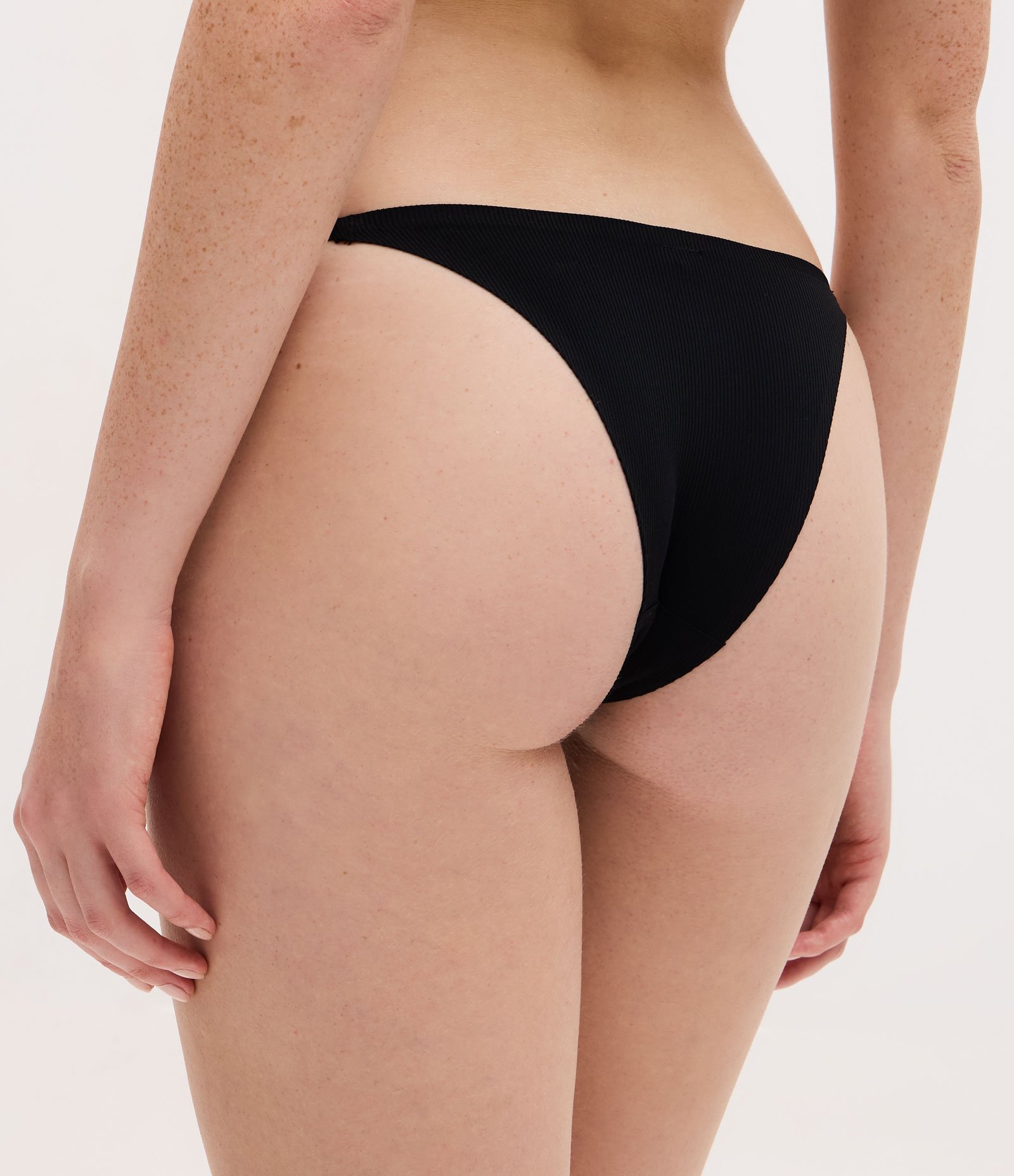 Kit 02 Calcinhas String em Microfibra Texturizada Cinza/Preto 6