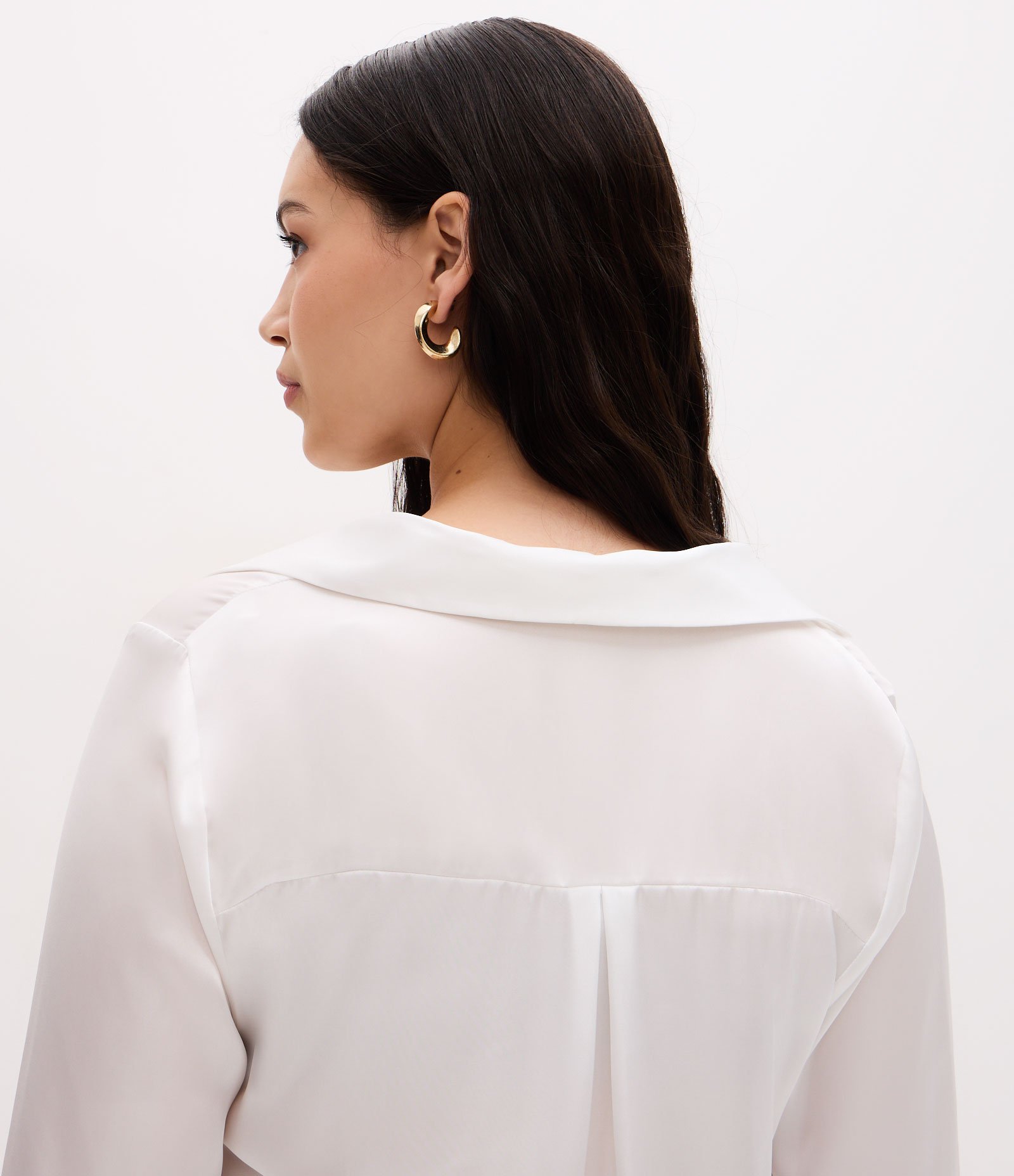 Camisa Regular em Cetim com Vista de Botões Branco 4