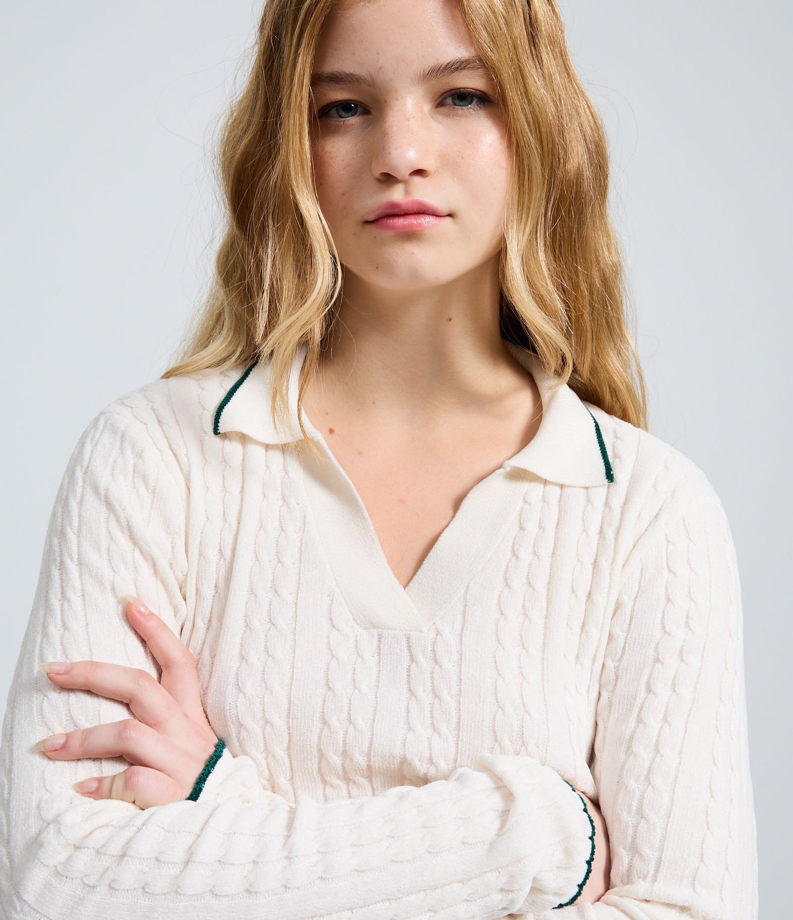 Blusa Texturizada em Tricô Com Gola Polo Branco 3