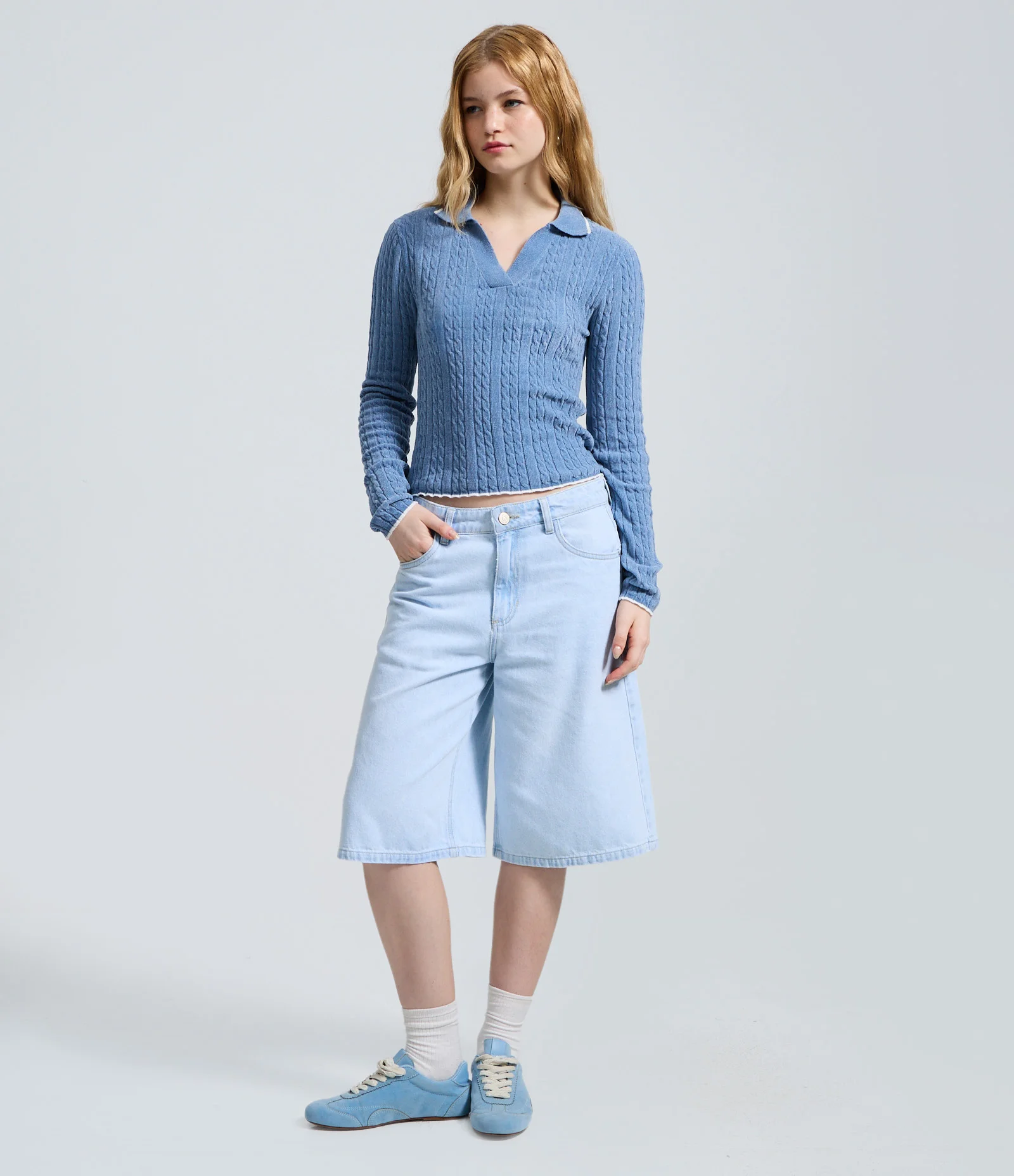 Blusa Texturizada em Tricô Com Gola Polo Azul 2