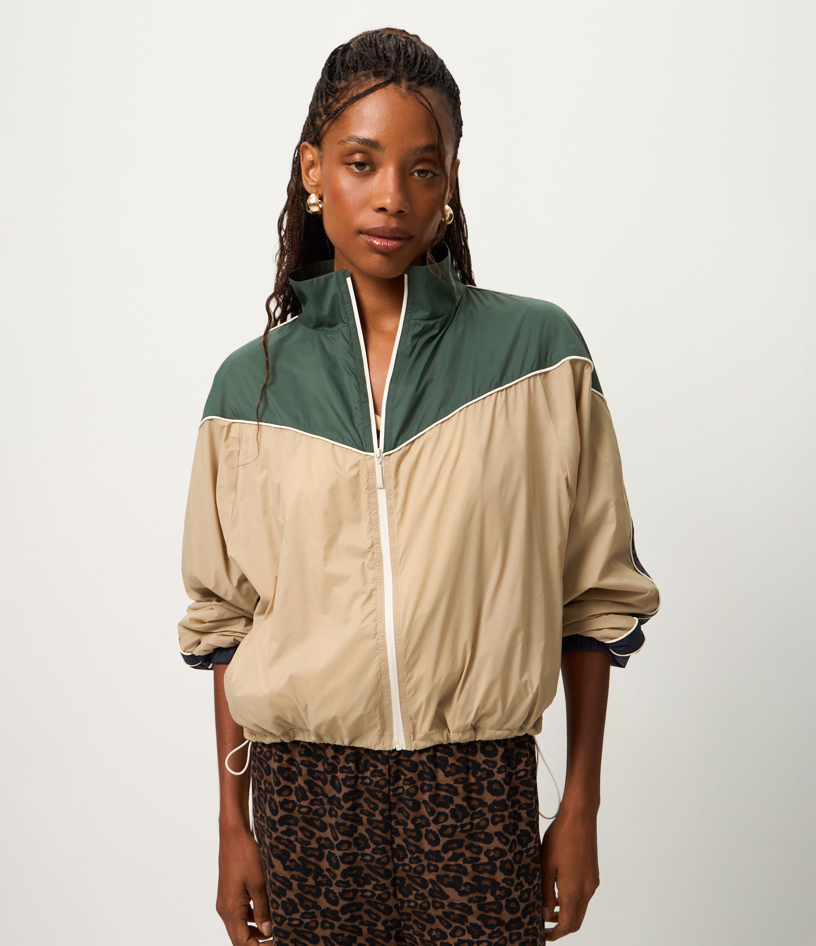 Jaqueta Corta Vento Tricolor com Gola Alta Multicores 5