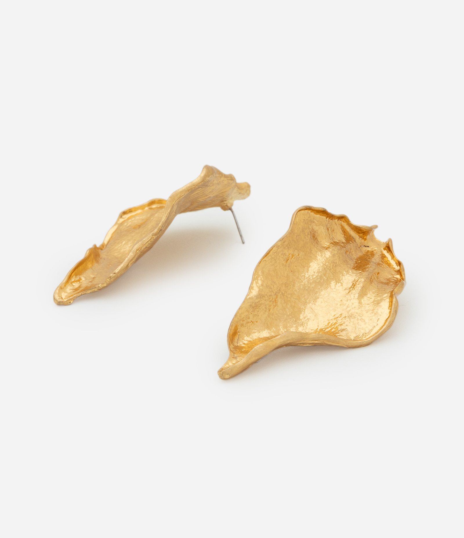 Maxi Brinco em Metal Formato Folha Orgânica Dourado 2