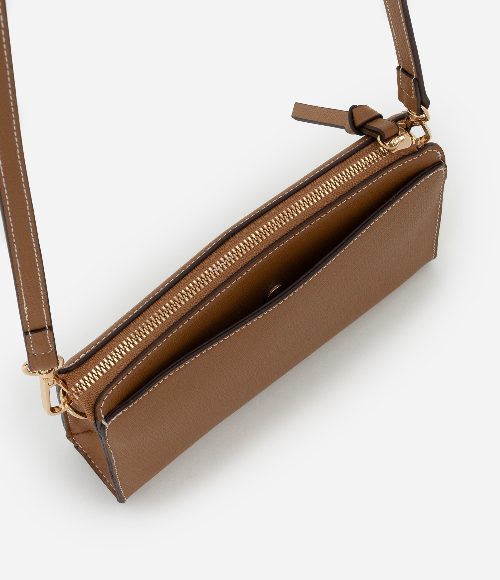 Bolsa Pequena com Alça Transversal e Detalhes Metalizados Camel-AC 4