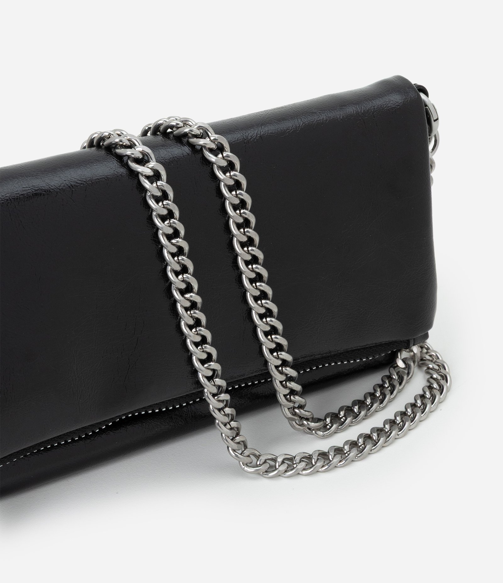 Bolsa Envelope em PU com Alça Longa em Corrente Preto 4