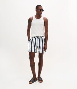 Bermuda em Microfibra Leve com Listras