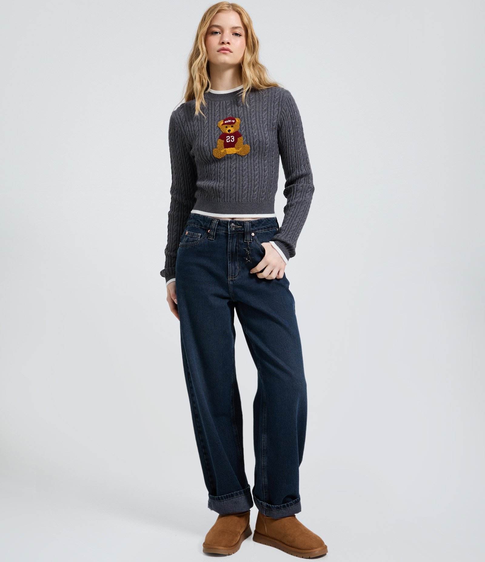 Blusa Cropped em Tricô com Estampa de Urso Cinza 2