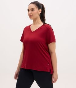 Camiseta Esportiva em Microfibra Furadinha com Barra Mullet