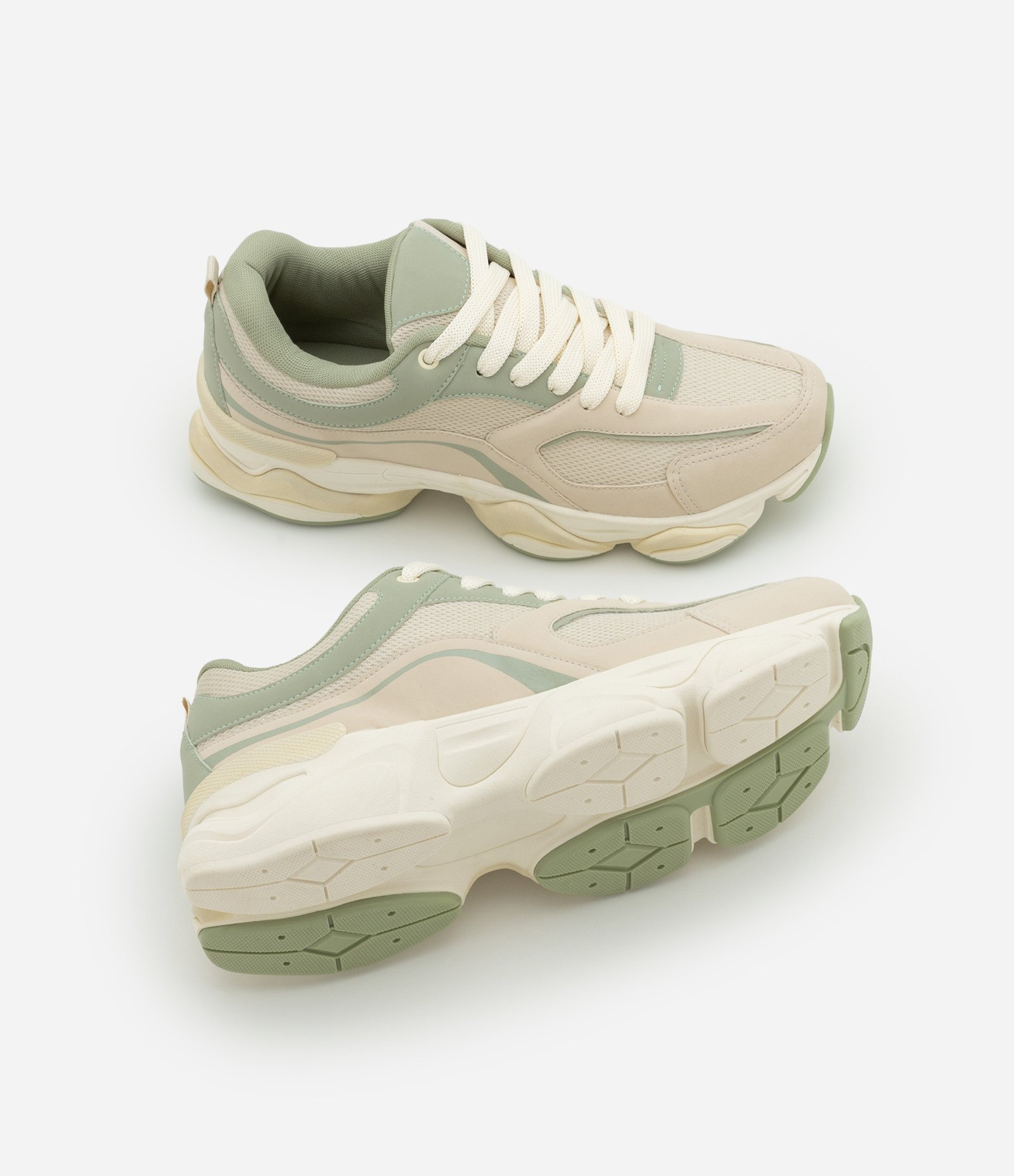 Tênis Dad Sneaker com Recortes e Texturizado Verde 6