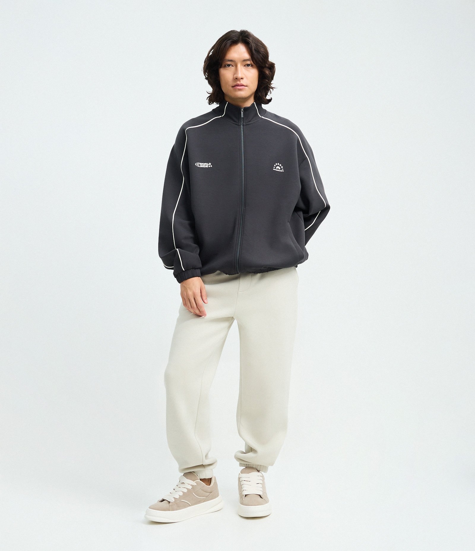 Calça Jogger em Moletom com Felpa e Punho Ajustado Bege Claro 1