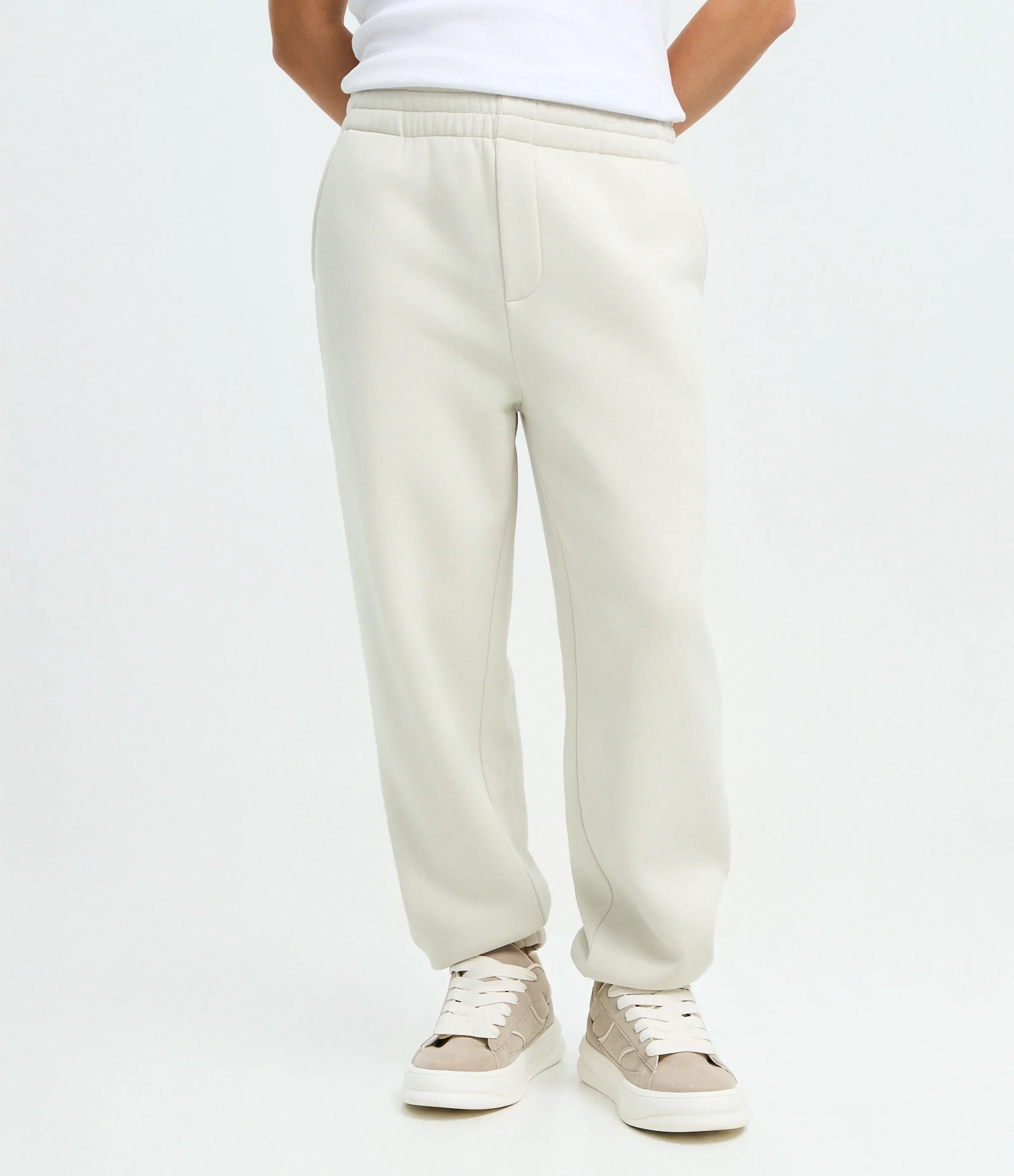 Calça Jogger em Moletom com Felpa e Punho Ajustado Bege Claro 2