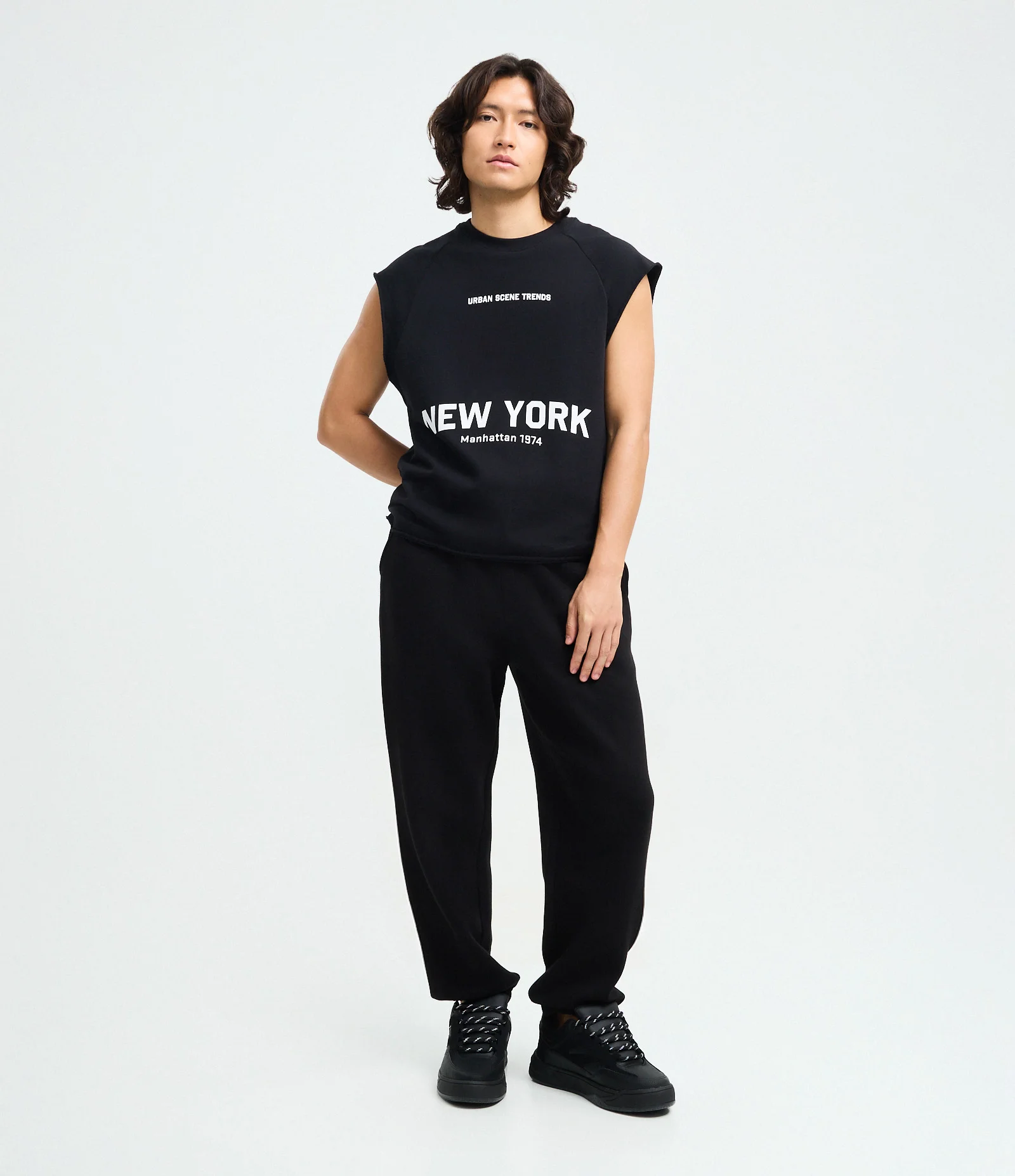 Calça Jogger em Moletom com Felpa e Punho Ajustado Preto 1