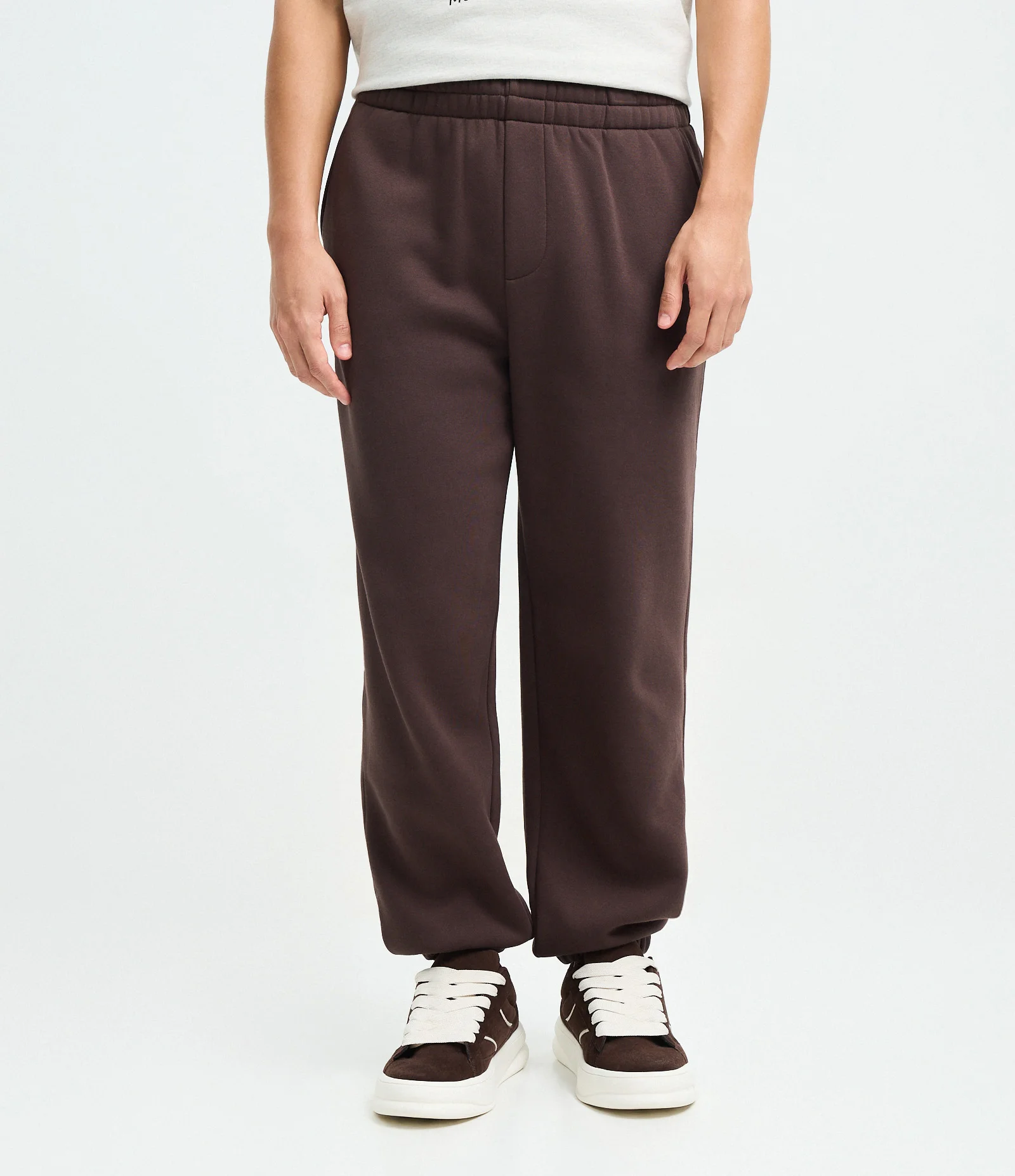 Calça Jogger em Moletom com Felpa e Punho Ajustado Marrom Escuro 2