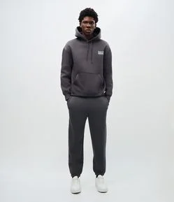 Calça Jogger em Moletom com Felpa e Punho Ajustado