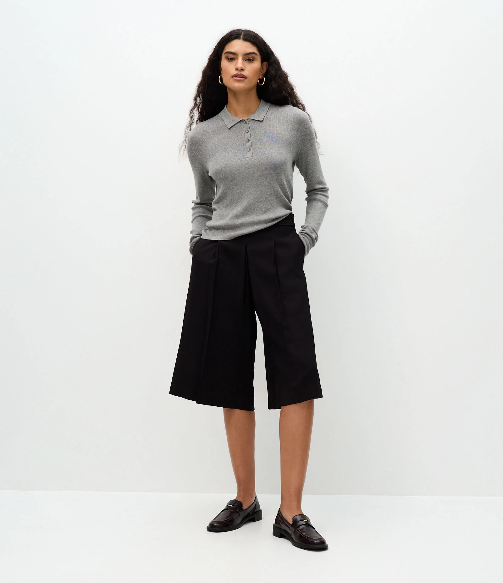 Blusa Manga Longa em Tricô com Gola Polo Cinza 2