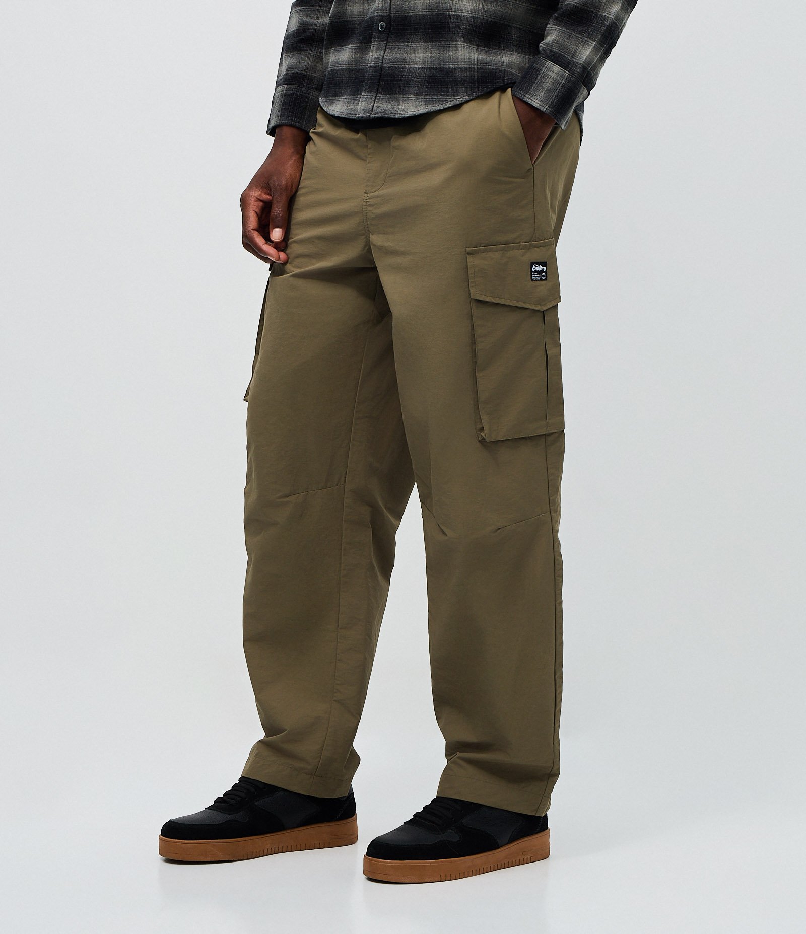 Calça Cargo Super Baggy com Ajuste na Barra Verde 2