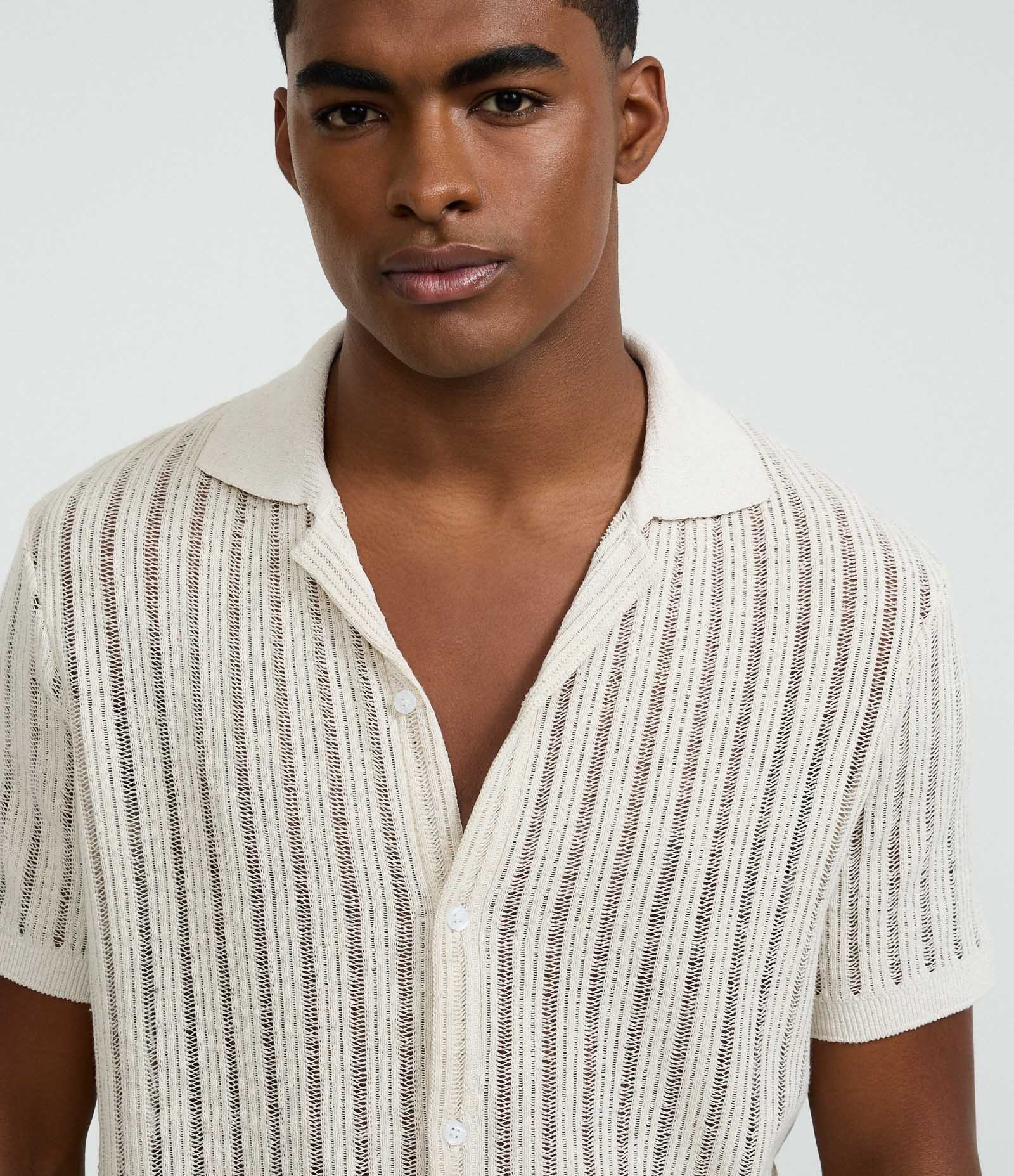 Camisa Regular com Textura Retilínea Bege 5