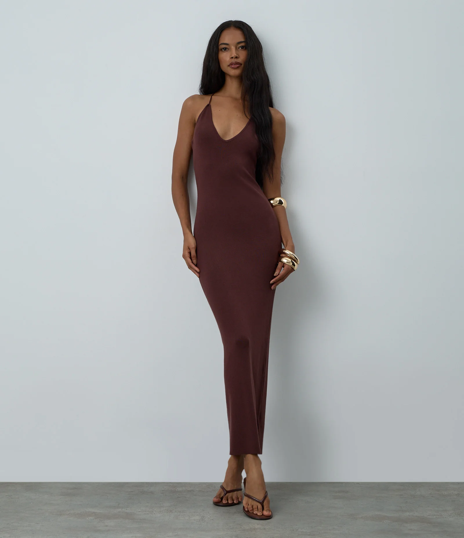 Vestido Midi em Tricô com Decote V e Renda nas Costas Marrom 1