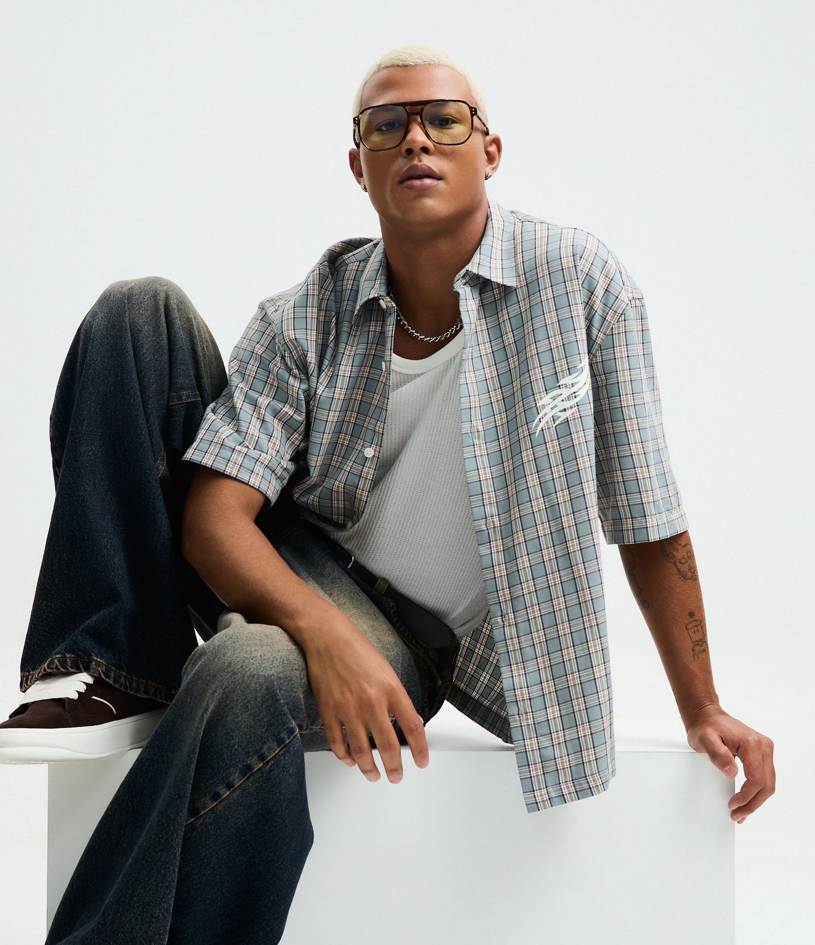 Camisa em Tricoline Xadrez com Estampa Forbidden Azul 4