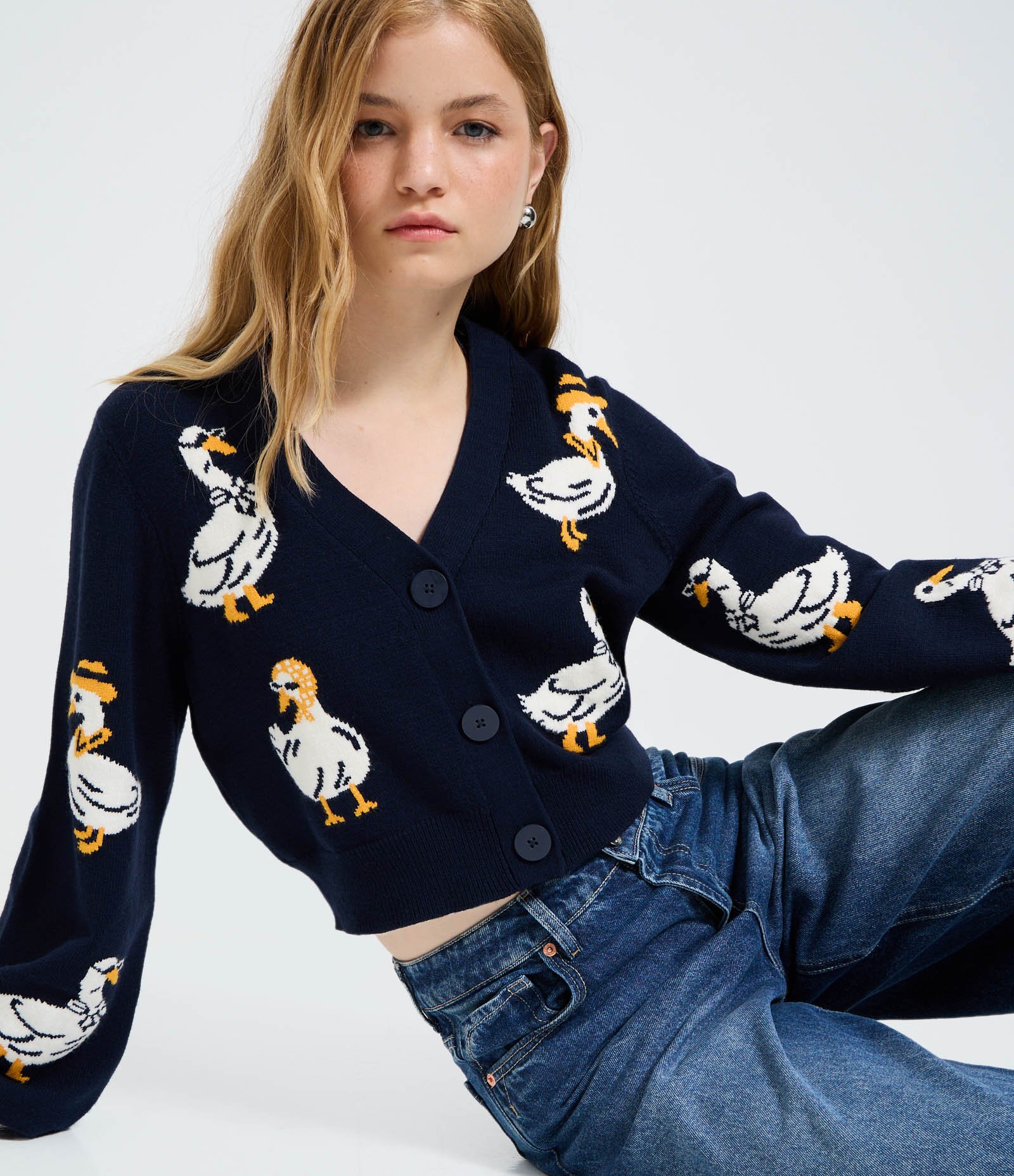 Cardigan Cropped em Tricô com Ícones de Patas Azul 1