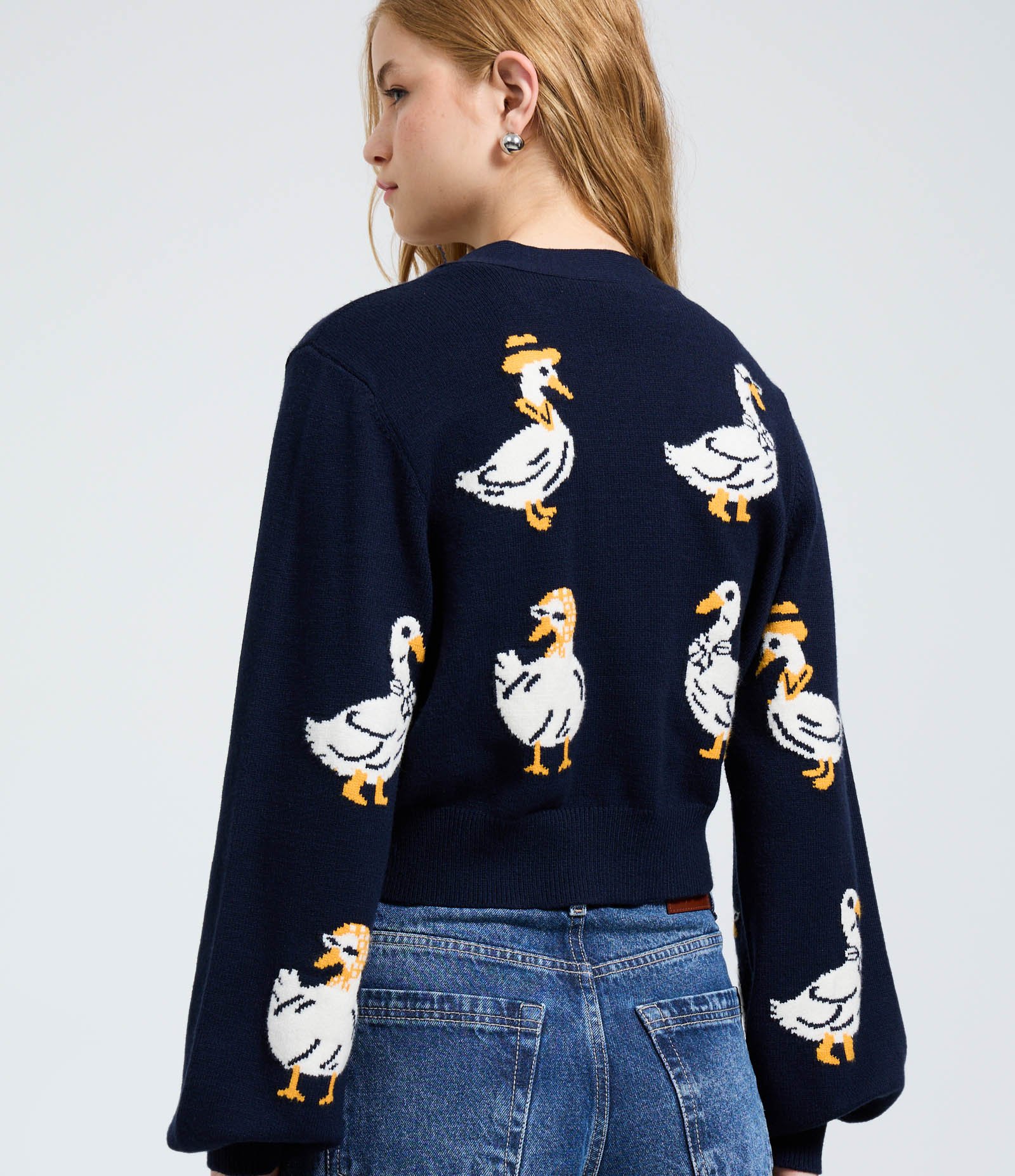 Cardigan Cropped em Tricô com Ícones de Patas Azul 4