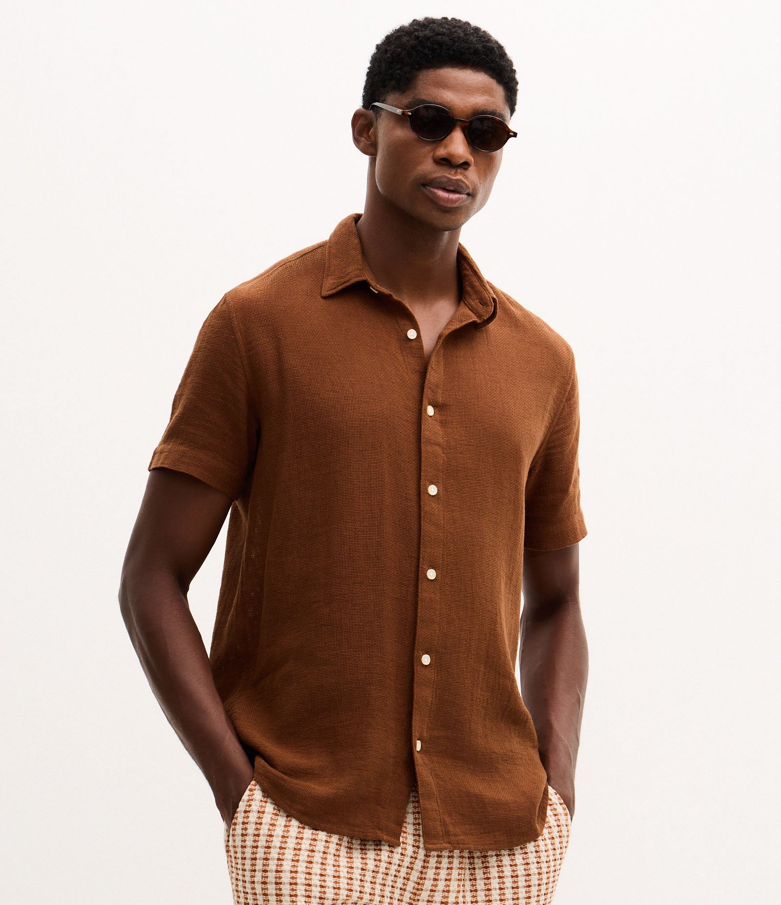 Camisa Comfort em Algodão com Textura Marrom 1