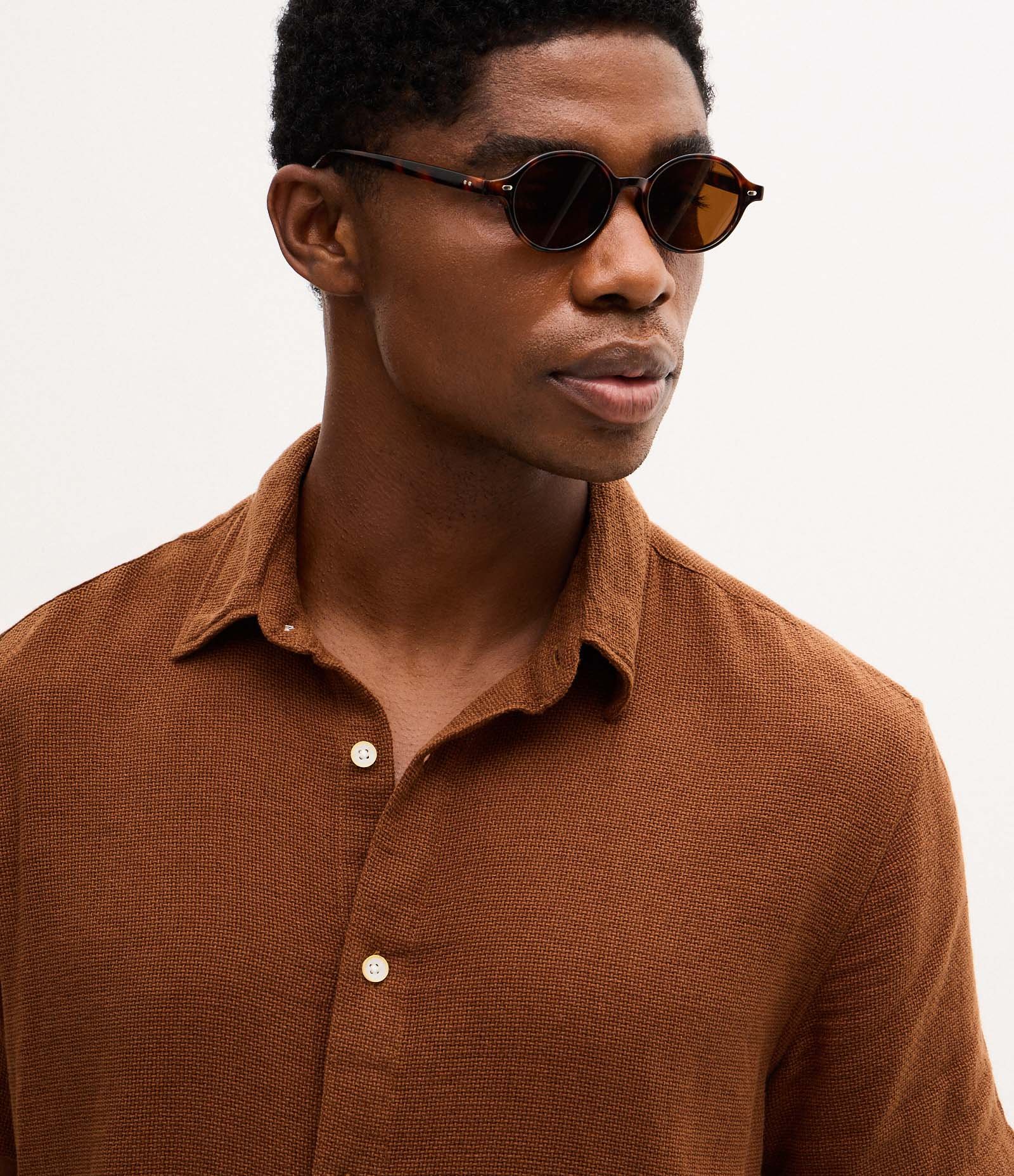 Camisa Comfort em Algodão com Textura Marrom 4