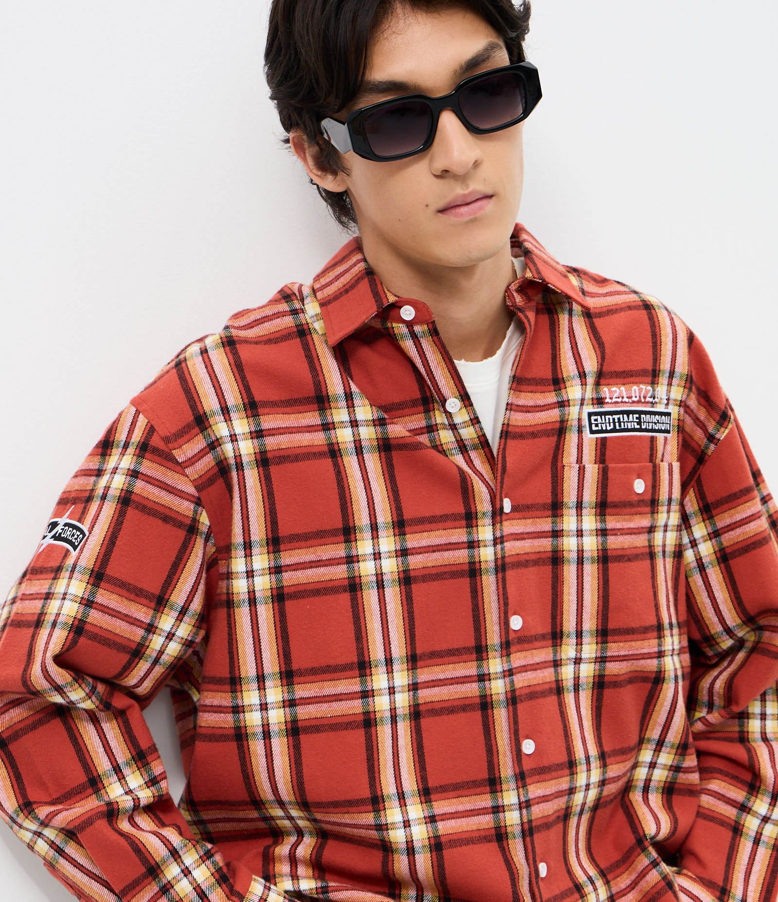 Camisa Oversized Manga Longa em Flanela Xadrez com Lettering Bordado Vermelho 3