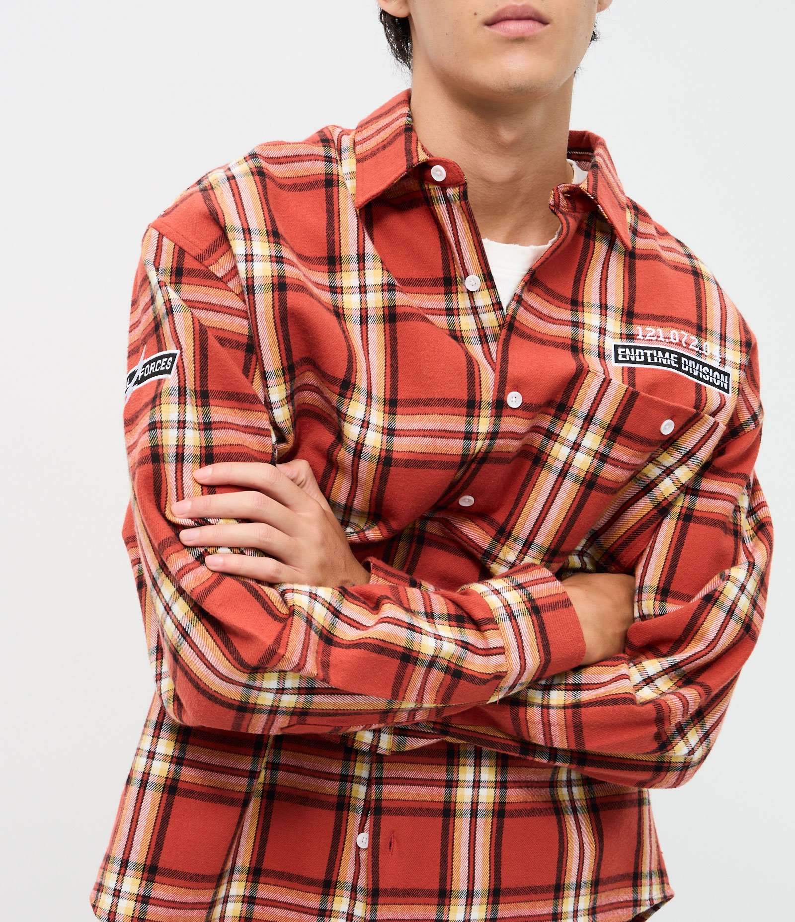 Camisa Oversized Manga Longa em Flanela Xadrez com Lettering Bordado Vermelho 4