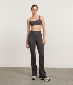 Calça Flare Esportiva com Cós Alto em Microfibra