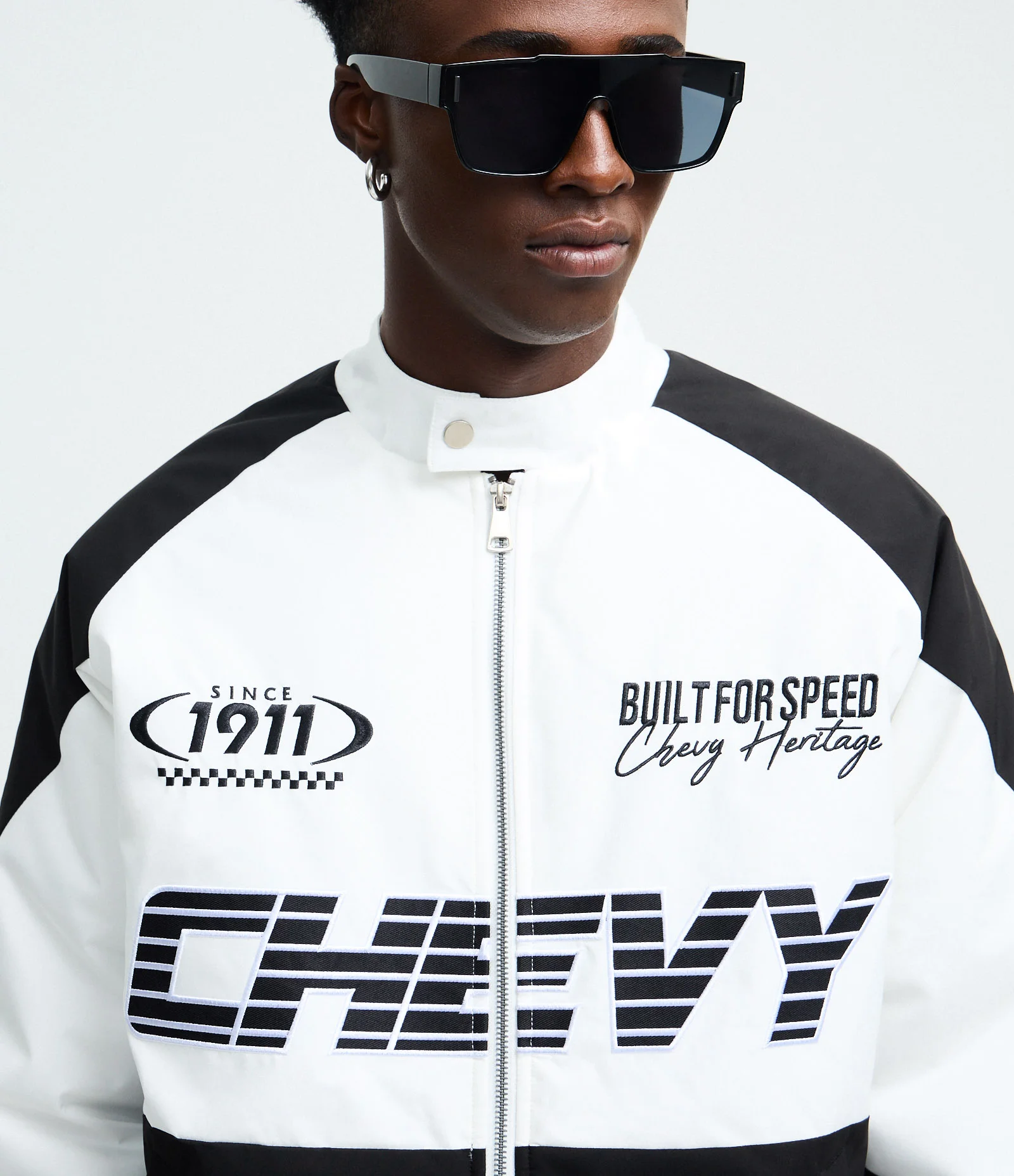 Jaqueta Bomber em Microfibra com Estampa Chevrolet Branco 3