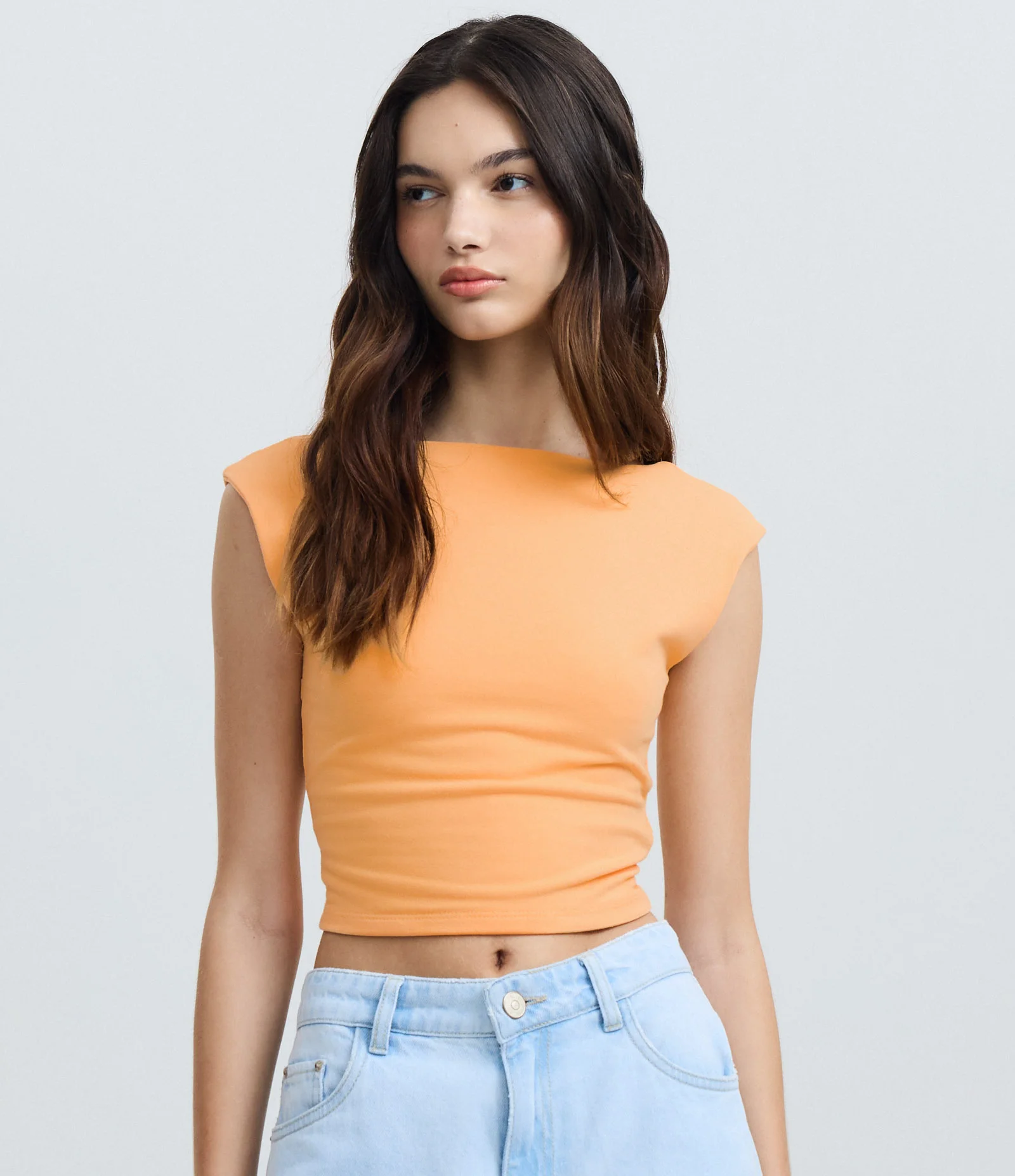 Blusa em Cotton com Decote Aberto nas Costas Laranja 2