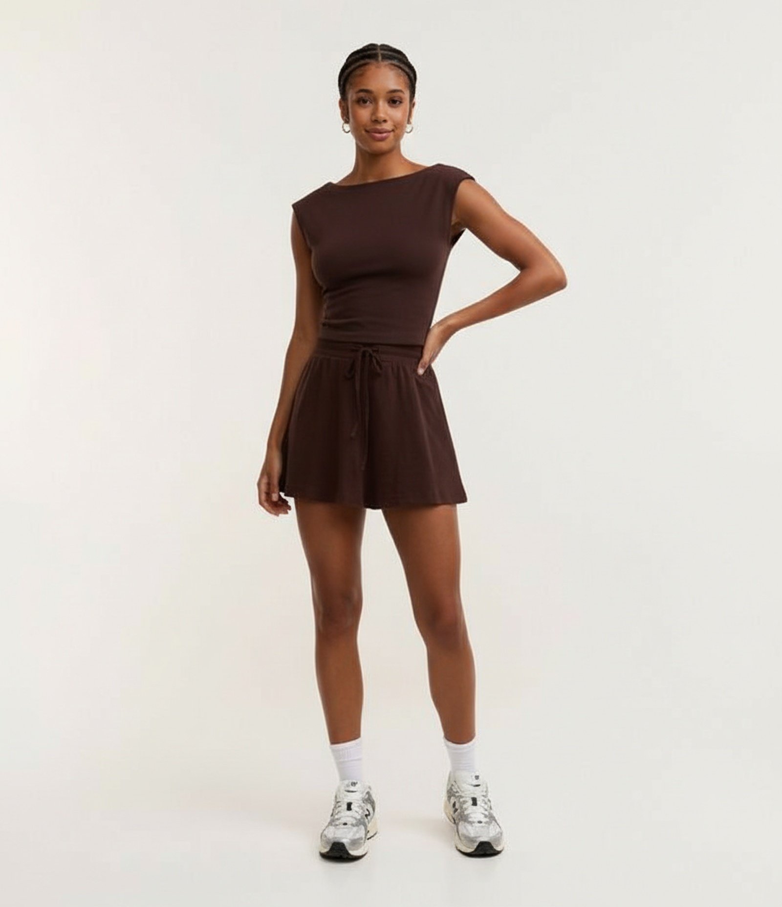 Blusa em Cotton com Decote Aberto nas Costas Marrom 5