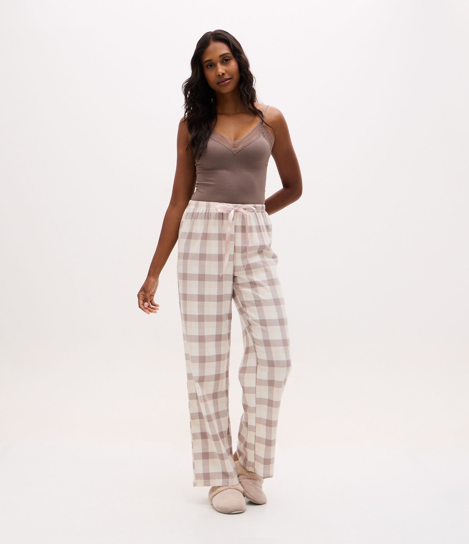 Calça de Pijama em Flanela com Estampa Xadrez Cinza 1