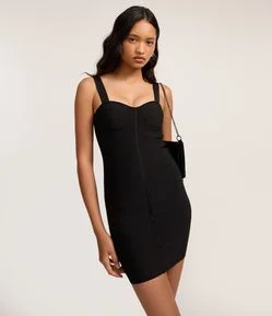 Vestido Curto em Bandagem com Decote Coração e Bojo