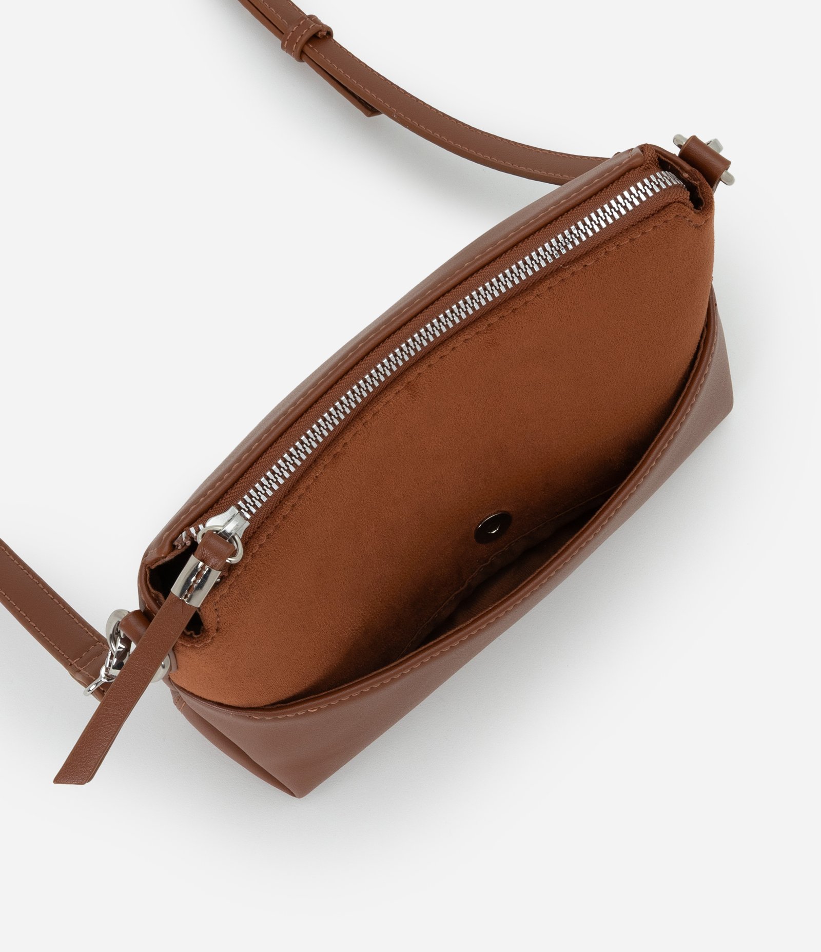 Bolsa de Ombro Pequena com Textura Aveludada Marrom 5