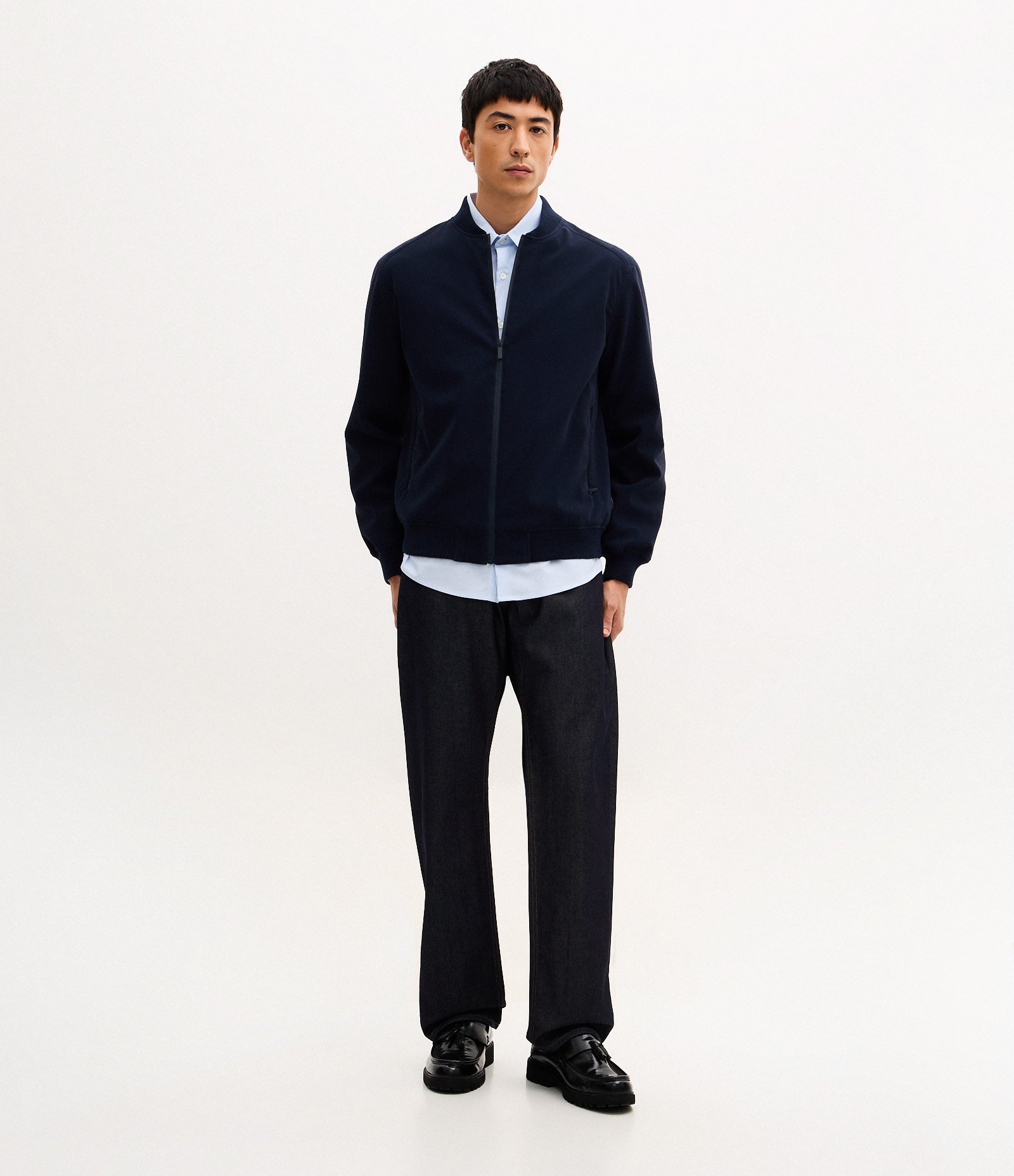 Jaqueta Bomber com Bolso Interno e Textura Emborrachada Azul Escuro 2